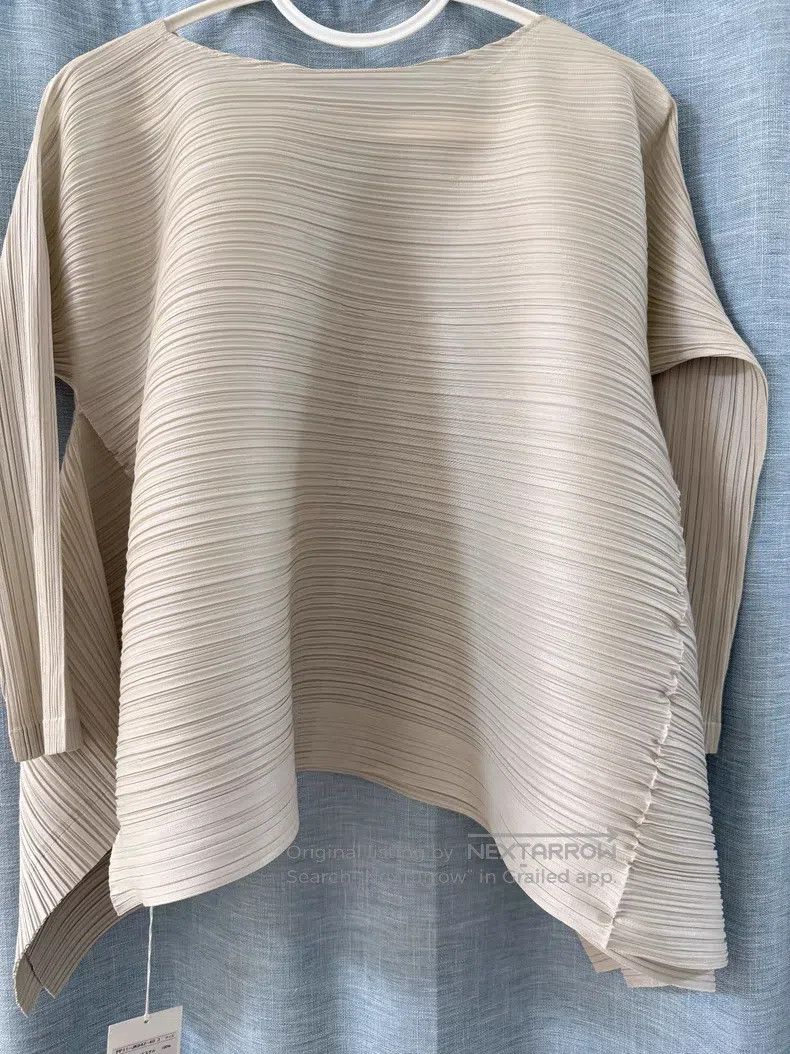 Issey Miyake Issey Miyake Iridescent Top (Beige-Grey) Size L / US 10 / IT 46 - 2 Thumbnail