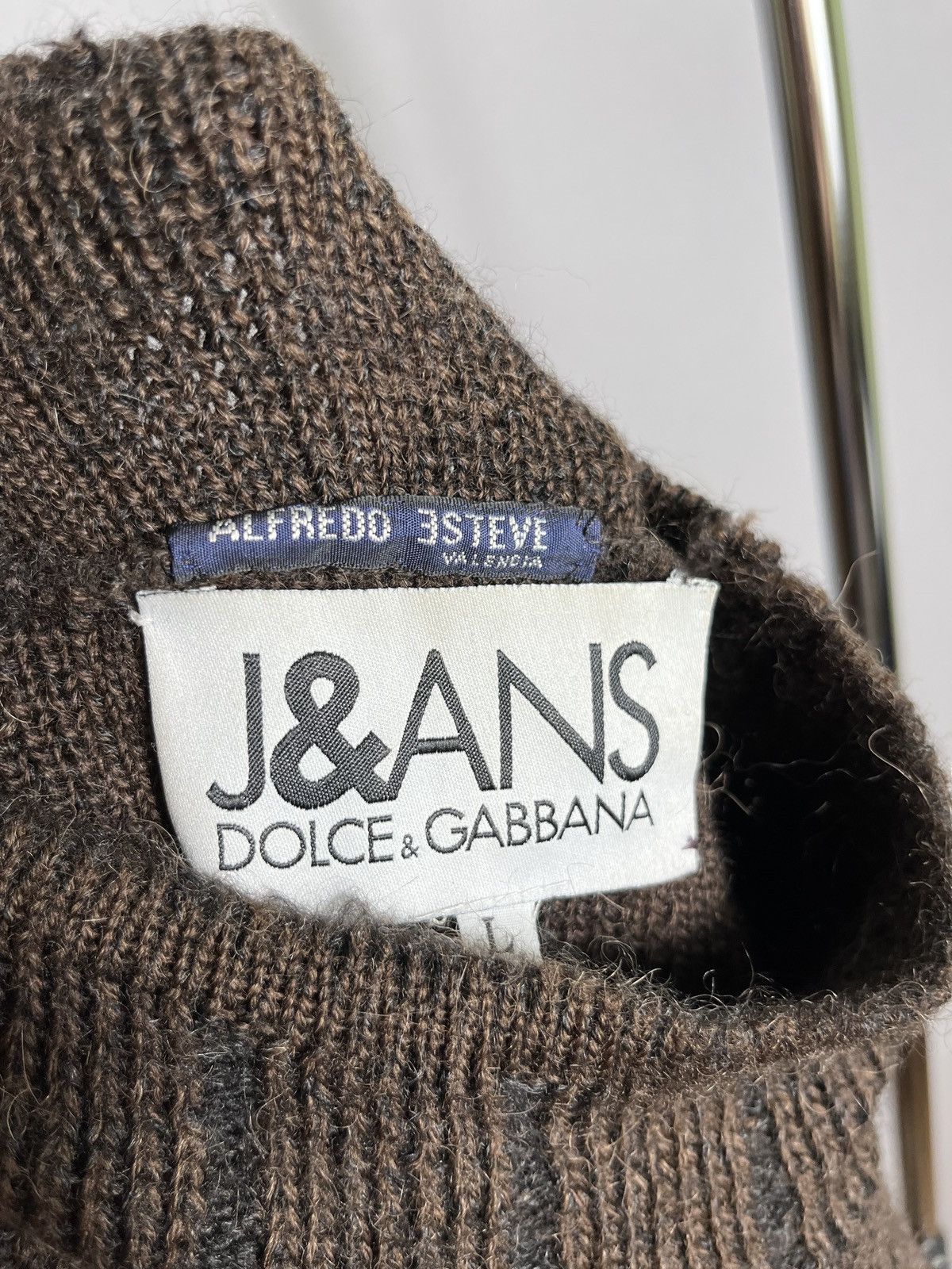 Dolce & Gabbana vintage j&ans dolce gabbana wool mens sweater knit brown Size US L / EU 52-54 / 3 - 9 Thumbnail