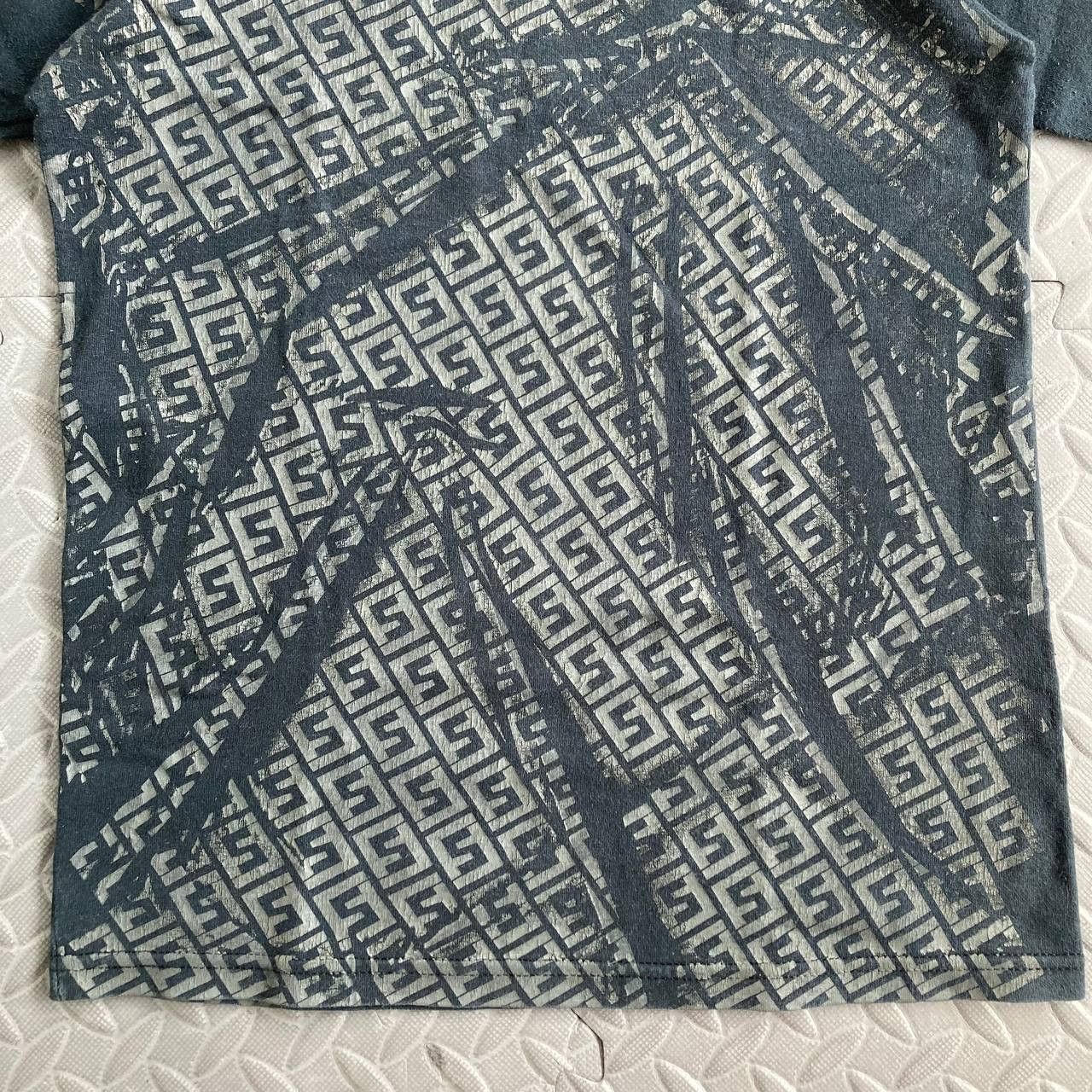 Stussy Vintage ‘Fendi’ Monogram Spiral Tee Size US XS / EU 42 / 0 - 7 Thumbnail