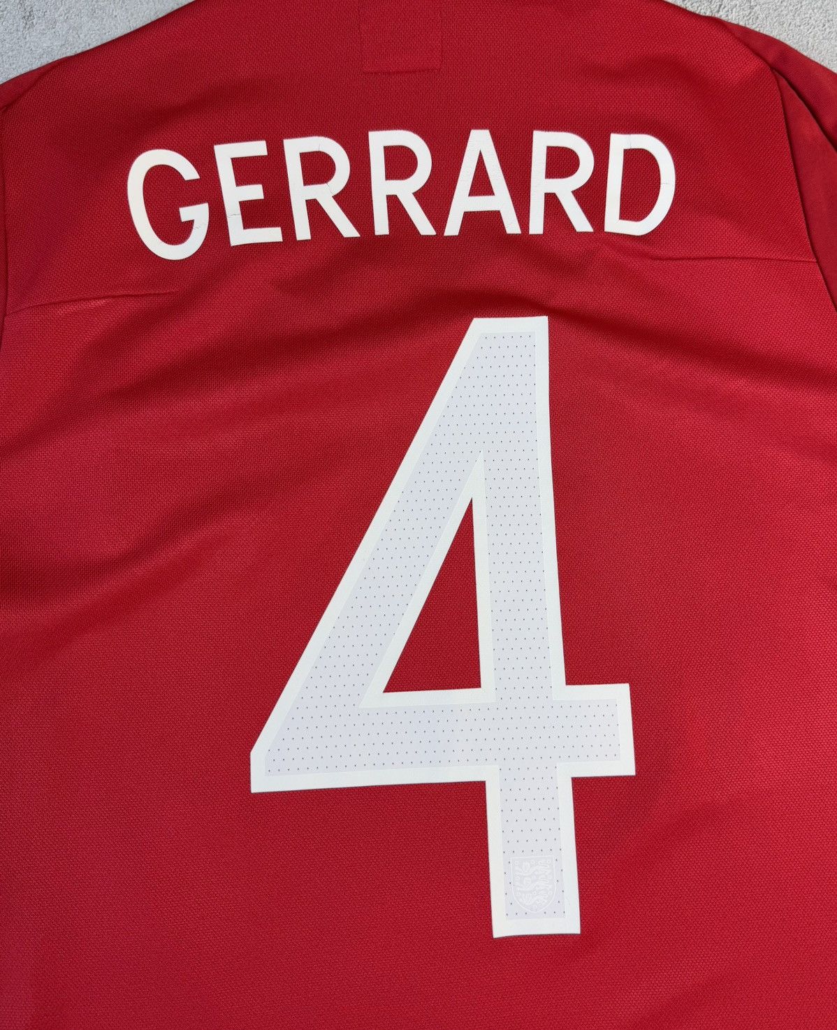Umbro England 2010 2011 Away Shirt Soccer Jersey Umbro #9 Gerrard Size US M / EU 48-50 / 2 - 7 Thumbnail