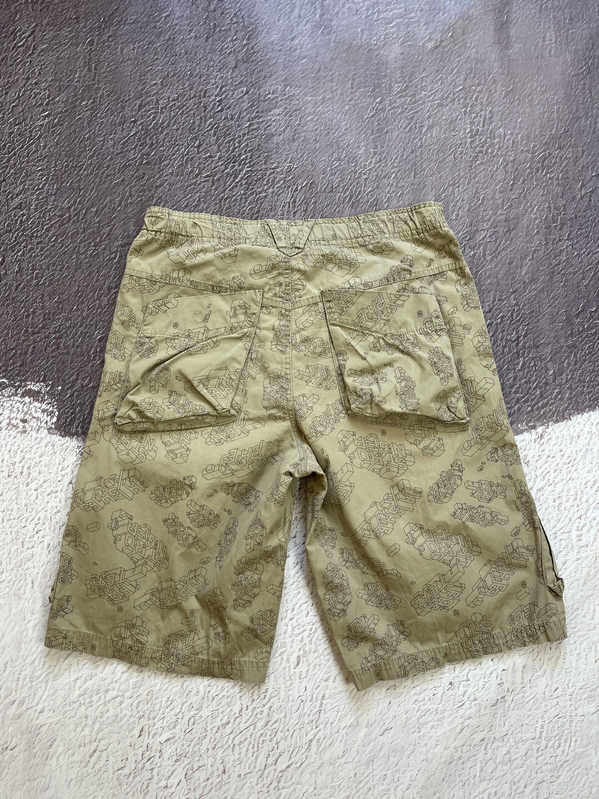 Nike Nike vintage y2k multi logo beige utility cargo shorts Size US 30 / EU 46 - 2 Thumbnail
