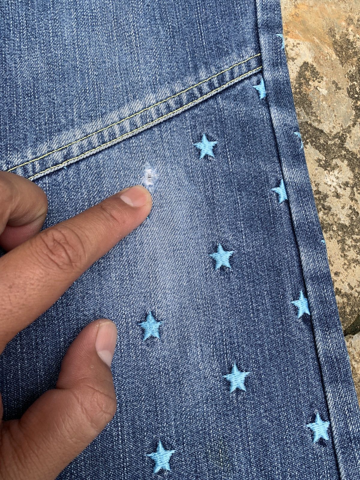 Angel Blue × Japanese Brand 2000s Angel Blue Japan Starts Dot Spell Out Embroidery Jeans Size 26" / US 2 / IT 38 - 12 Thumbnail