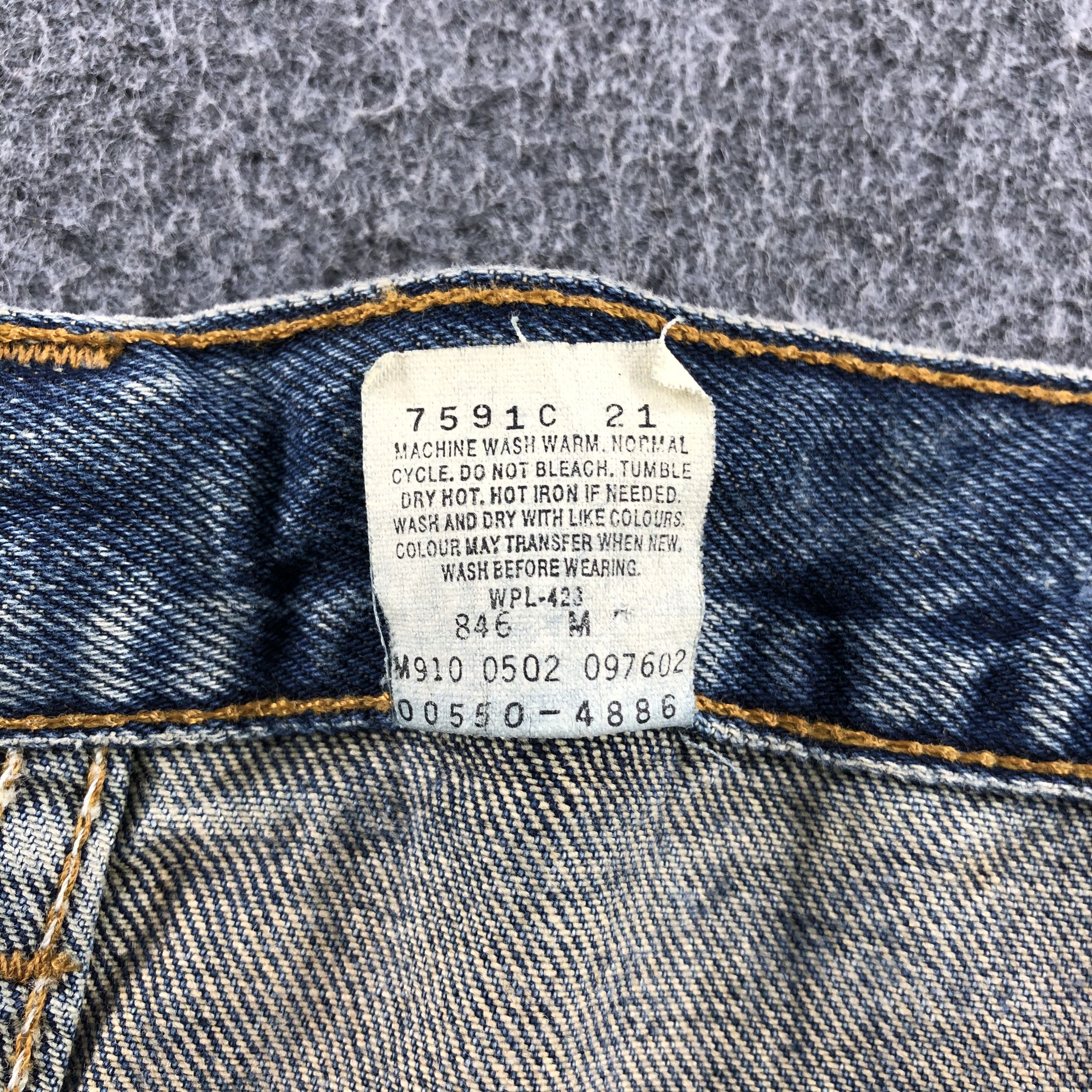 Levi's Vintage 90s Dirty Blue Wash Levis 550 Jeans-J1206 Size US 39 - 11 Thumbnail