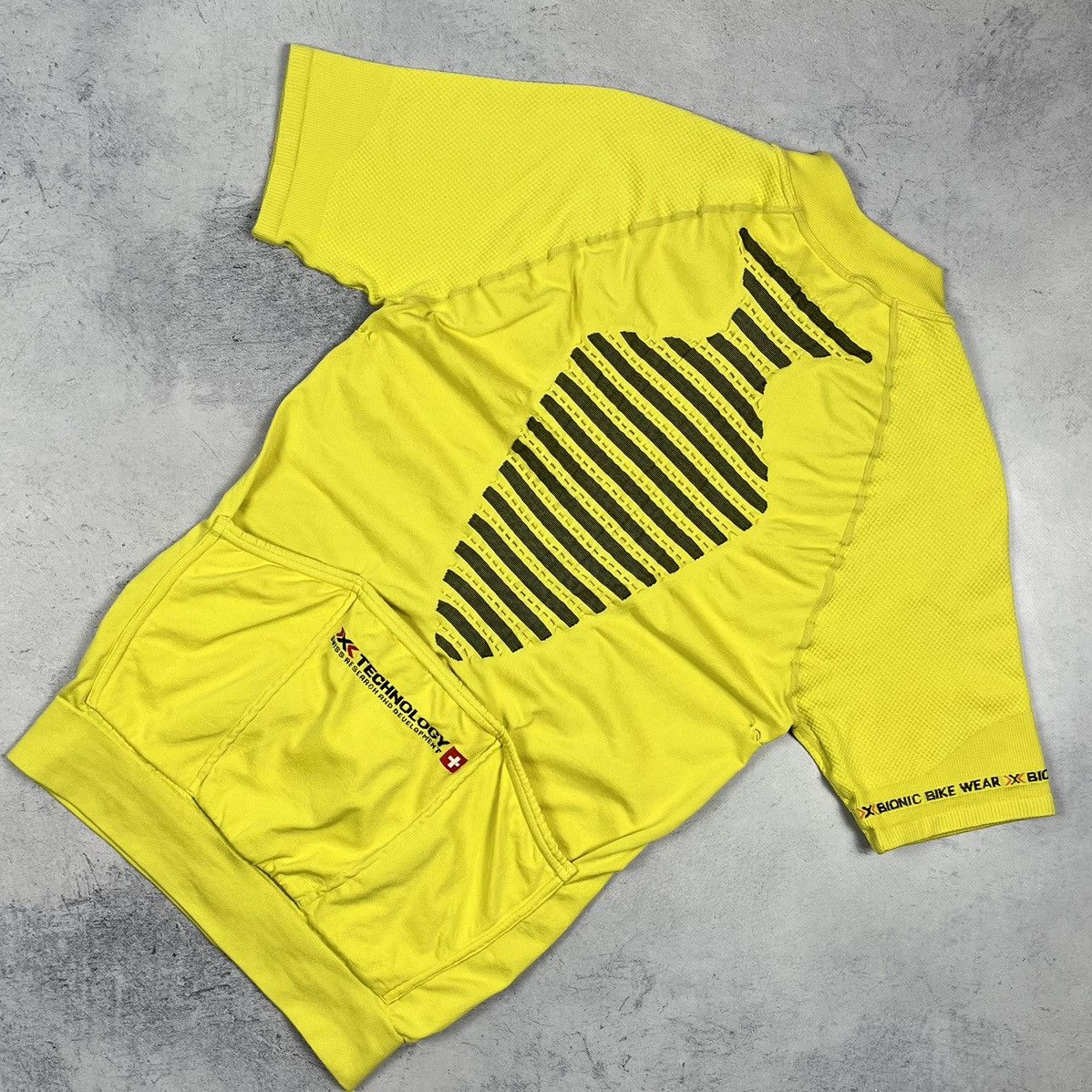 Rapha Mens X-Bionic cycling jersey tee Size US L / EU 52-54 / 3 - 3 Thumbnail