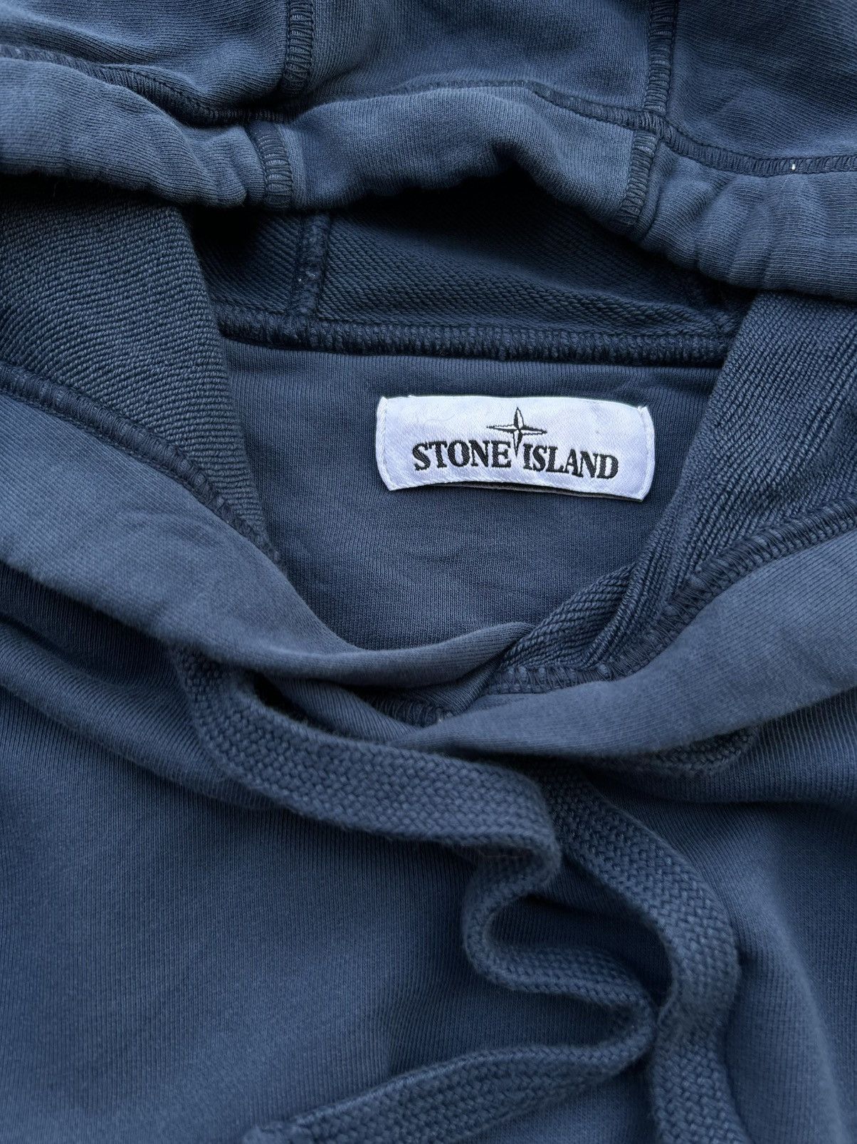 Stone Island STONE ISLAND BLUE LOGO PATCH HOODIE Size US L / EU 52-54 / 3 - 10 Thumbnail