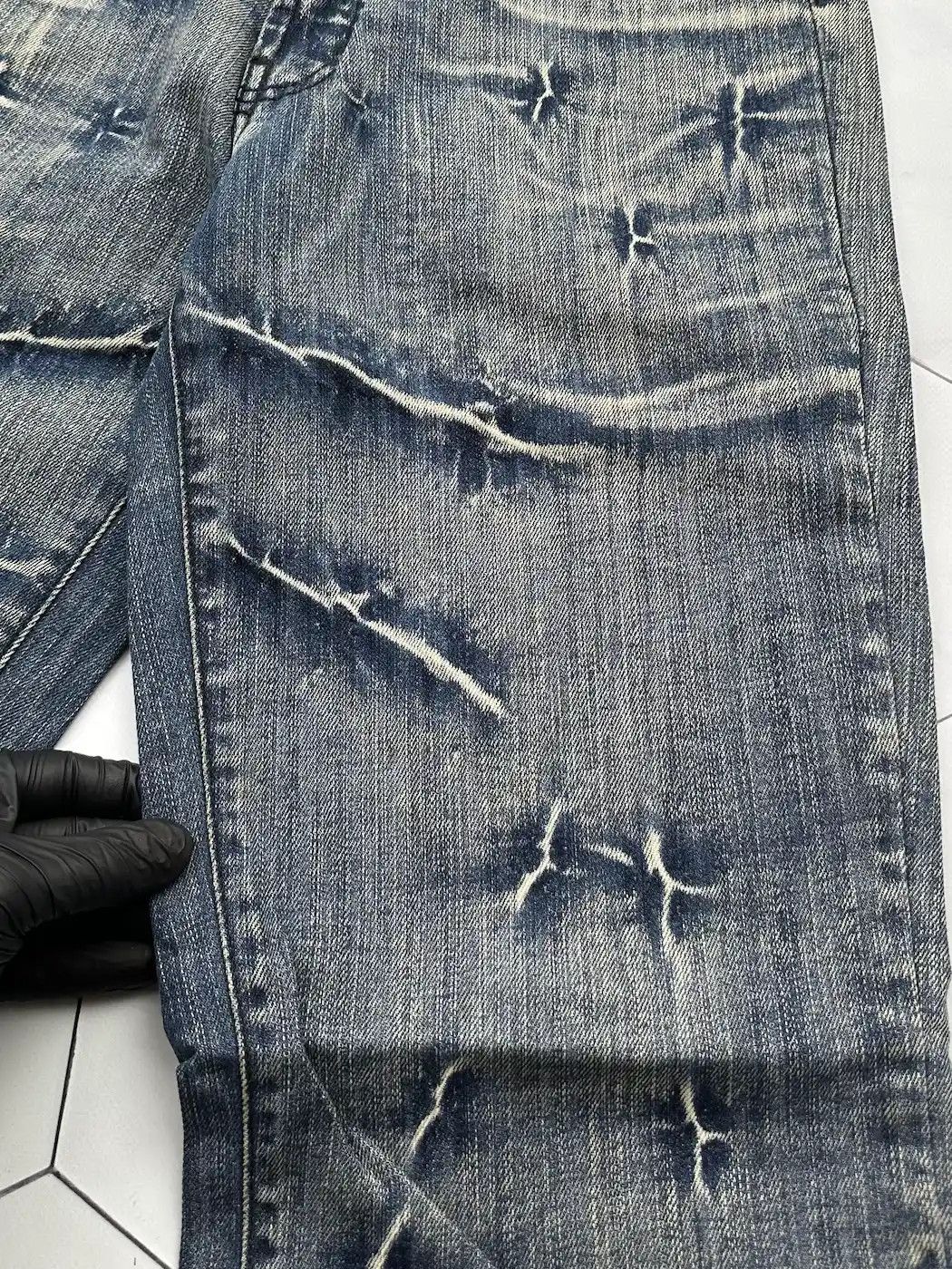 Japanese Brand Vintage Faded Wide Baggy Jeans (B421)E2 Size US 30 / EU 46 - 4 Thumbnail