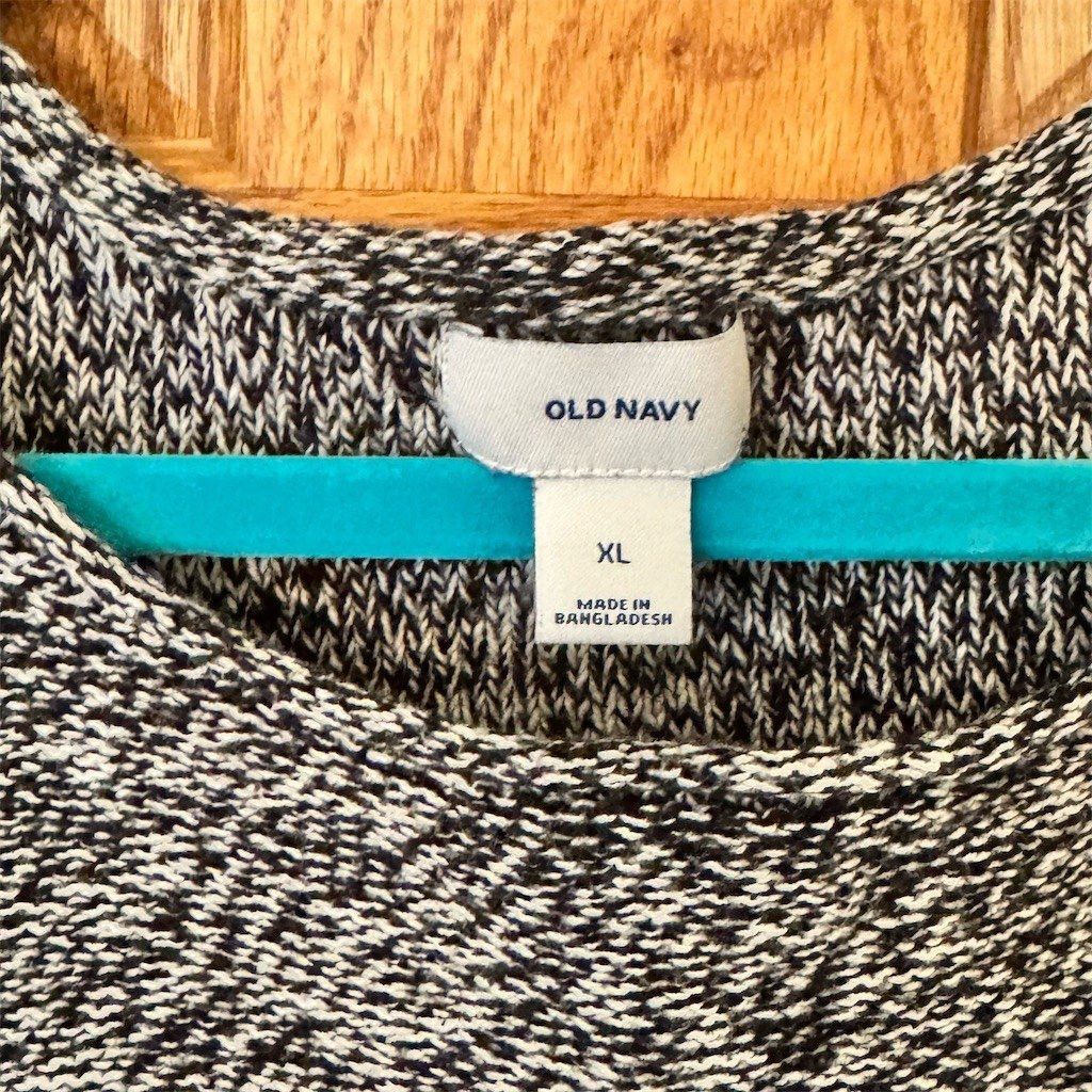 Old Navy Old Navy Sweater Womens XL Black White Marled Knit Pullover Size XL / US 12-14 / IT 48-50 - 3 Thumbnail