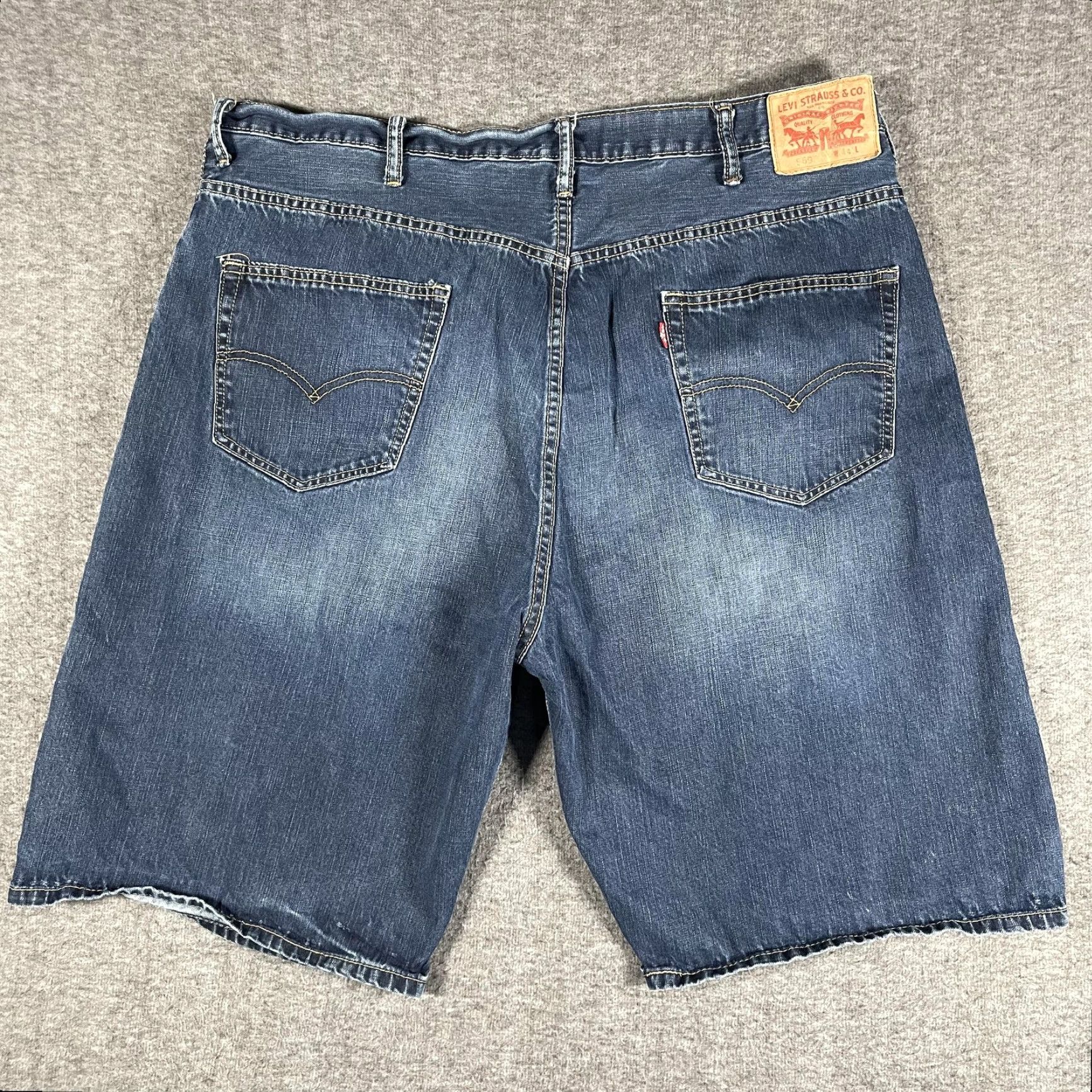 Levi's Levi's Denim Shorts Mens 44 Blue 5-Pocket Bermuda Medium Wash Jorts Baggy Fade Regular Fit Casual Summer Mens Size US 44 / EU 60 - 2 Thumbnail