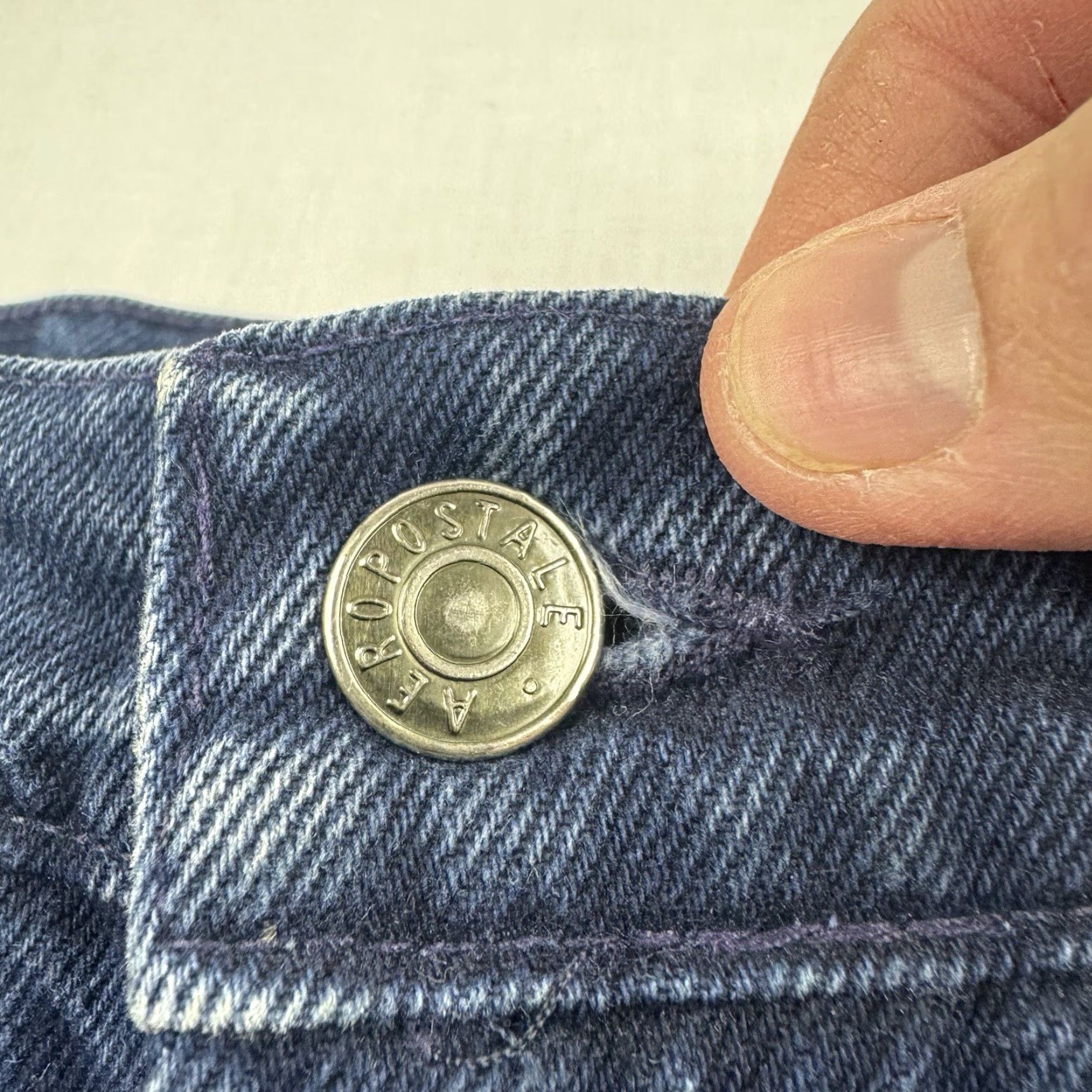 Vintage VINTAGE Aéropostale Jeans Womens 28x28 Blue Mom Jeans High Waist USA Made Jeans Womens 28 Blue Mom USA Size 28" / US 6 / IT 42 - 4 Thumbnail