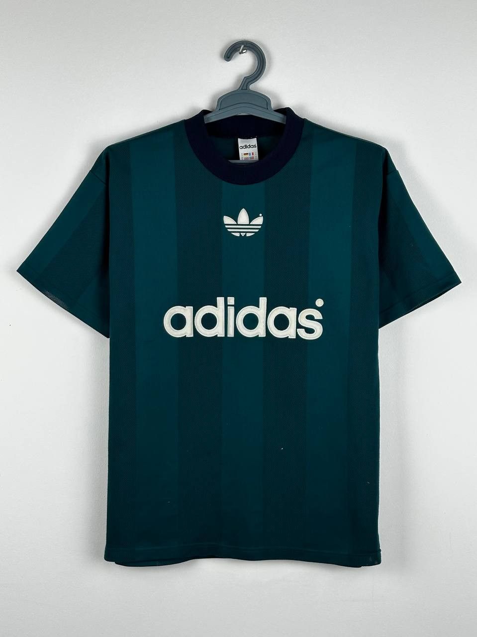 Adidas Mens 90s Vintage Adidas Stripped T-shirt big logo Size US M / EU 48-50 / 2 - 1 Thumbnail