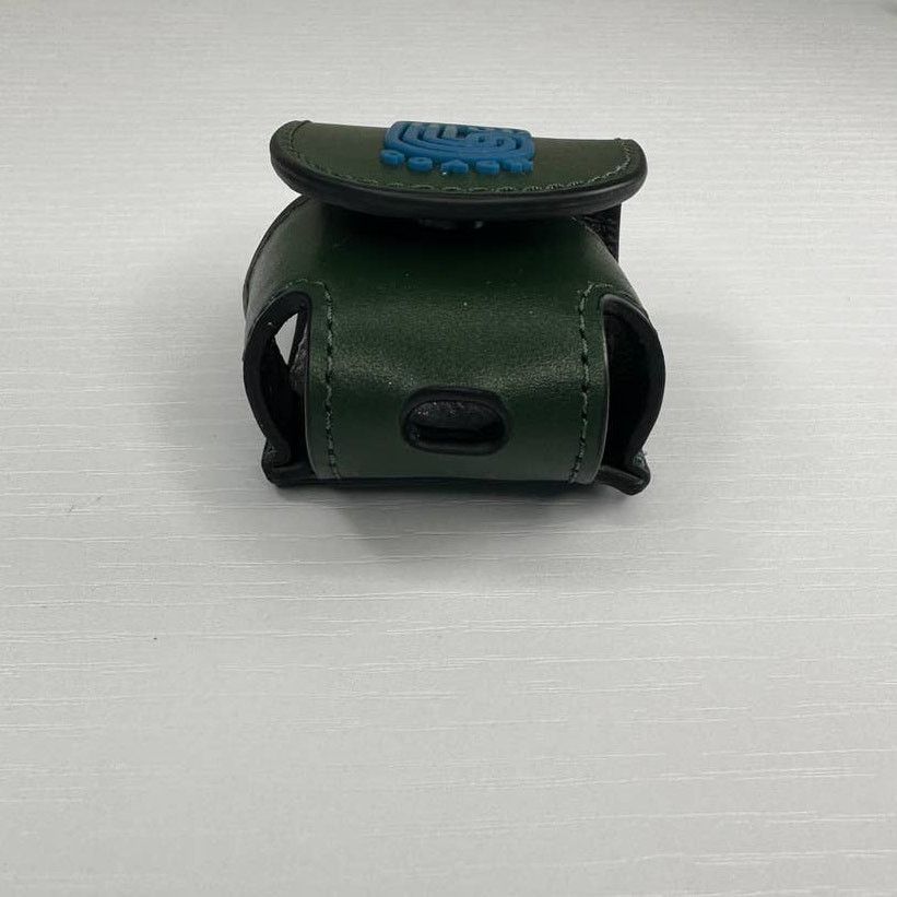 Coach COACH AirPods Earbud Case Bag Charm Coach Patch new Size ONE SIZE - 3 Thumbnail
