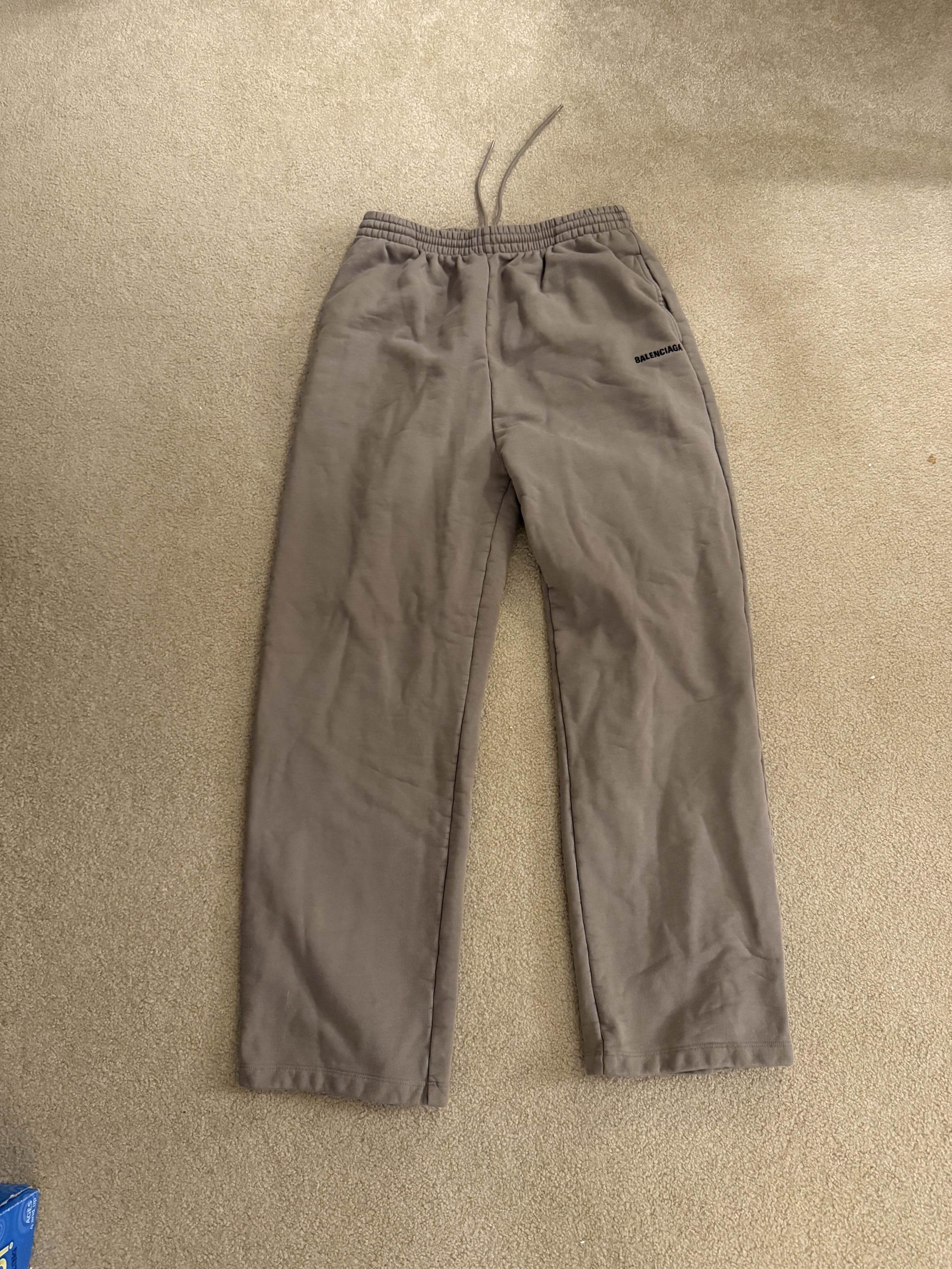 Balenciaga Balenciaga Flared Baggy Sweatpants Size US 35 - 1 Thumbnail