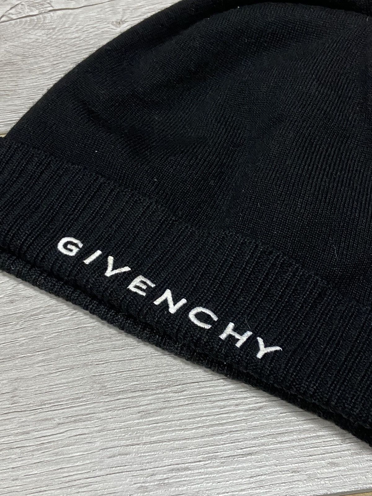 Givenchy Givenchy spell out vintage wool beanie hat Size ONE SIZE - 3 Thumbnail