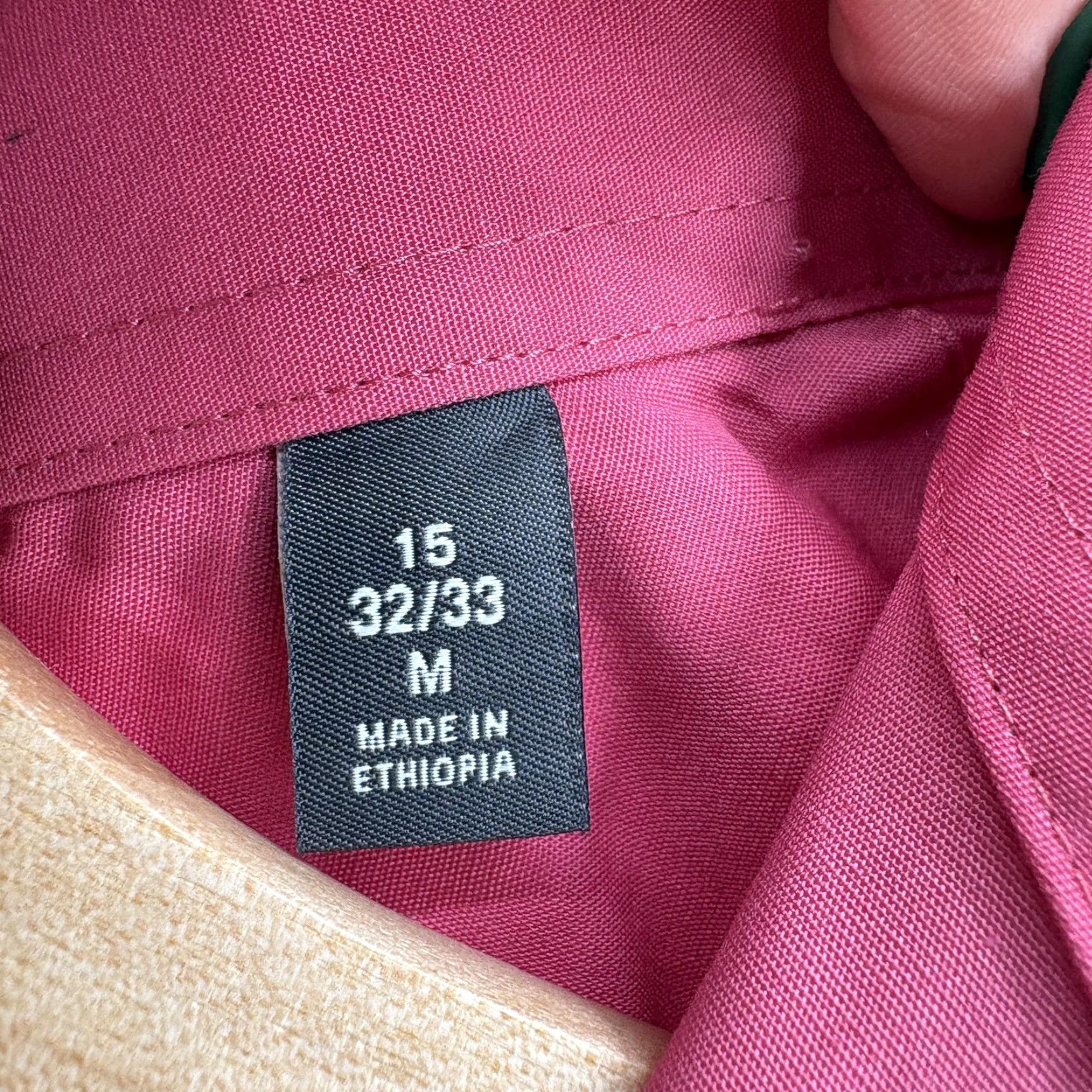 Van Heusen Van Heusen Dress Shirt Mens 15 32/33 M Desert Rose Fitted Wrinkle Free NWT Size 40R - 5 Thumbnail