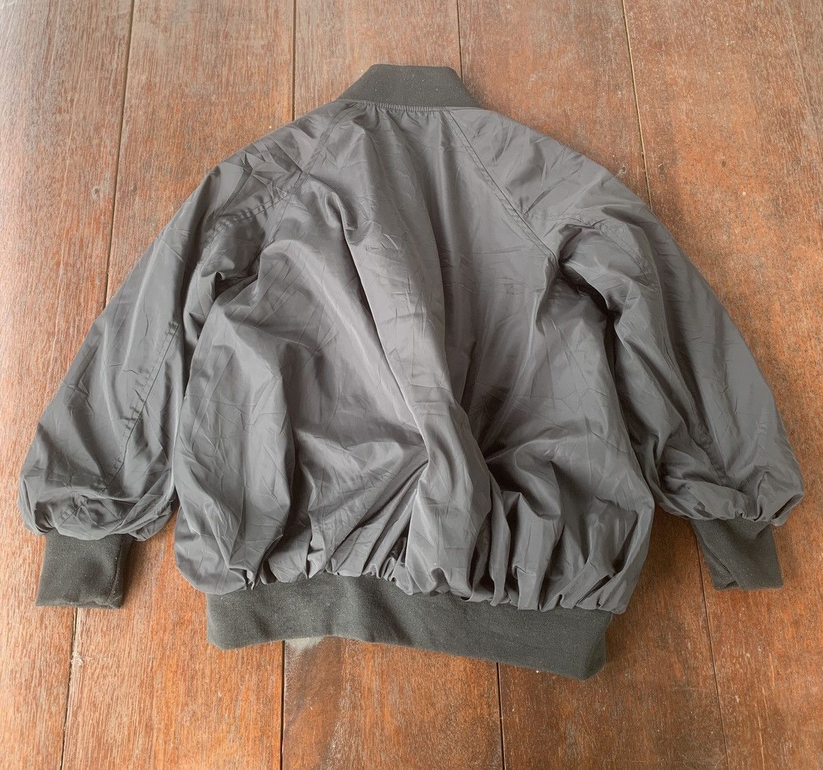 GU × Undercover Undercover Japan x GU black bomber style jacket Size US S / EU 44-46 / 1 - 2 Thumbnail