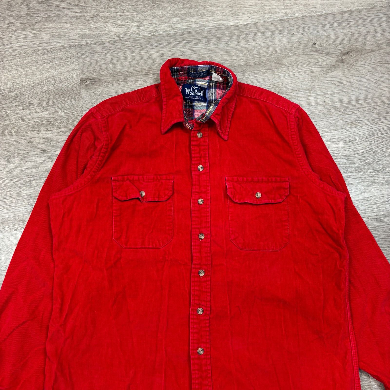 Vintage × Woolrich Woolen Mills Vintage Woolrich Corduroy Button Down Shirt Men's Large Size US L / EU 52-54 / 3 - 2 Thumbnail