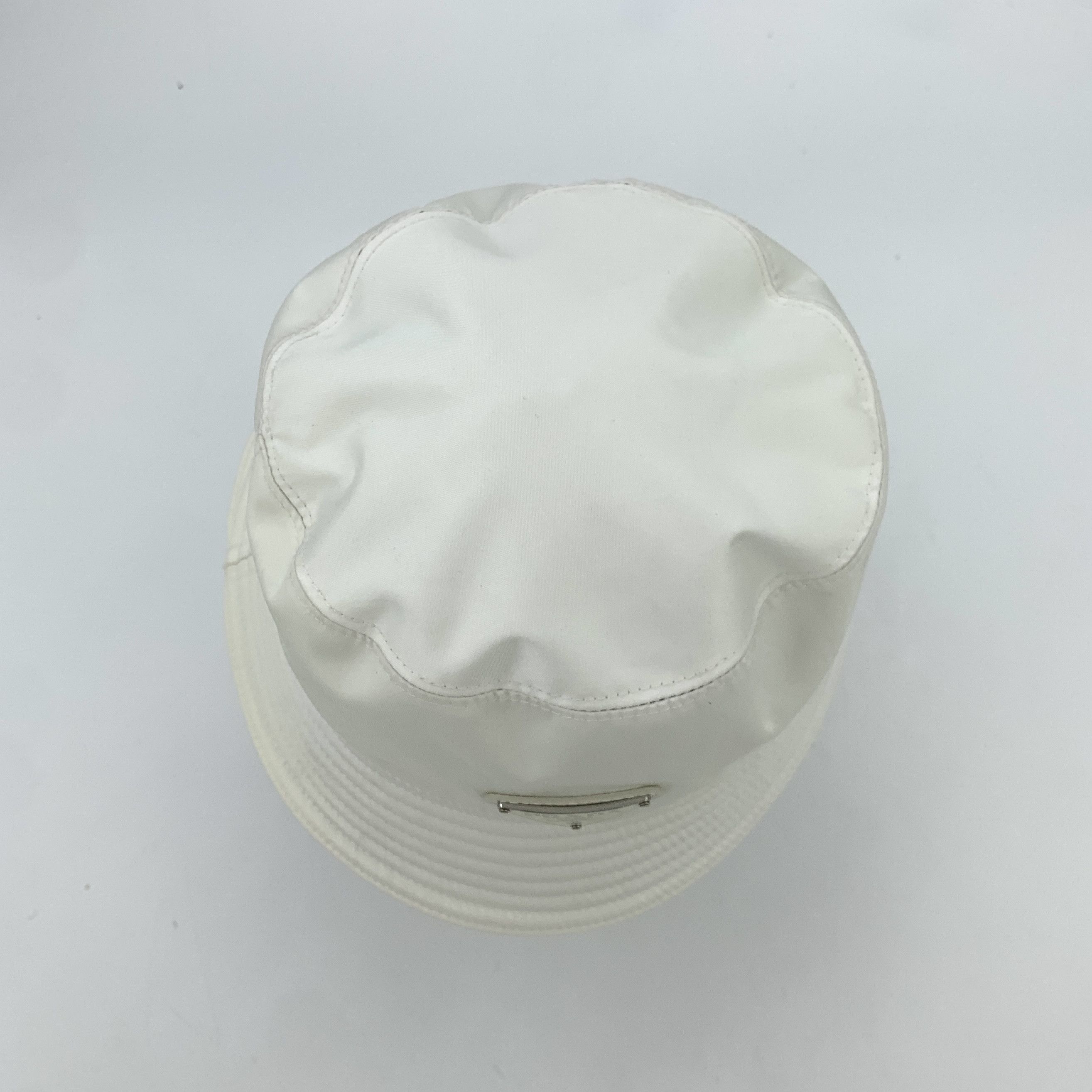 Prada Prada White Cotton Triangle Logo Bucket Hat Size ONE SIZE - 6 Thumbnail