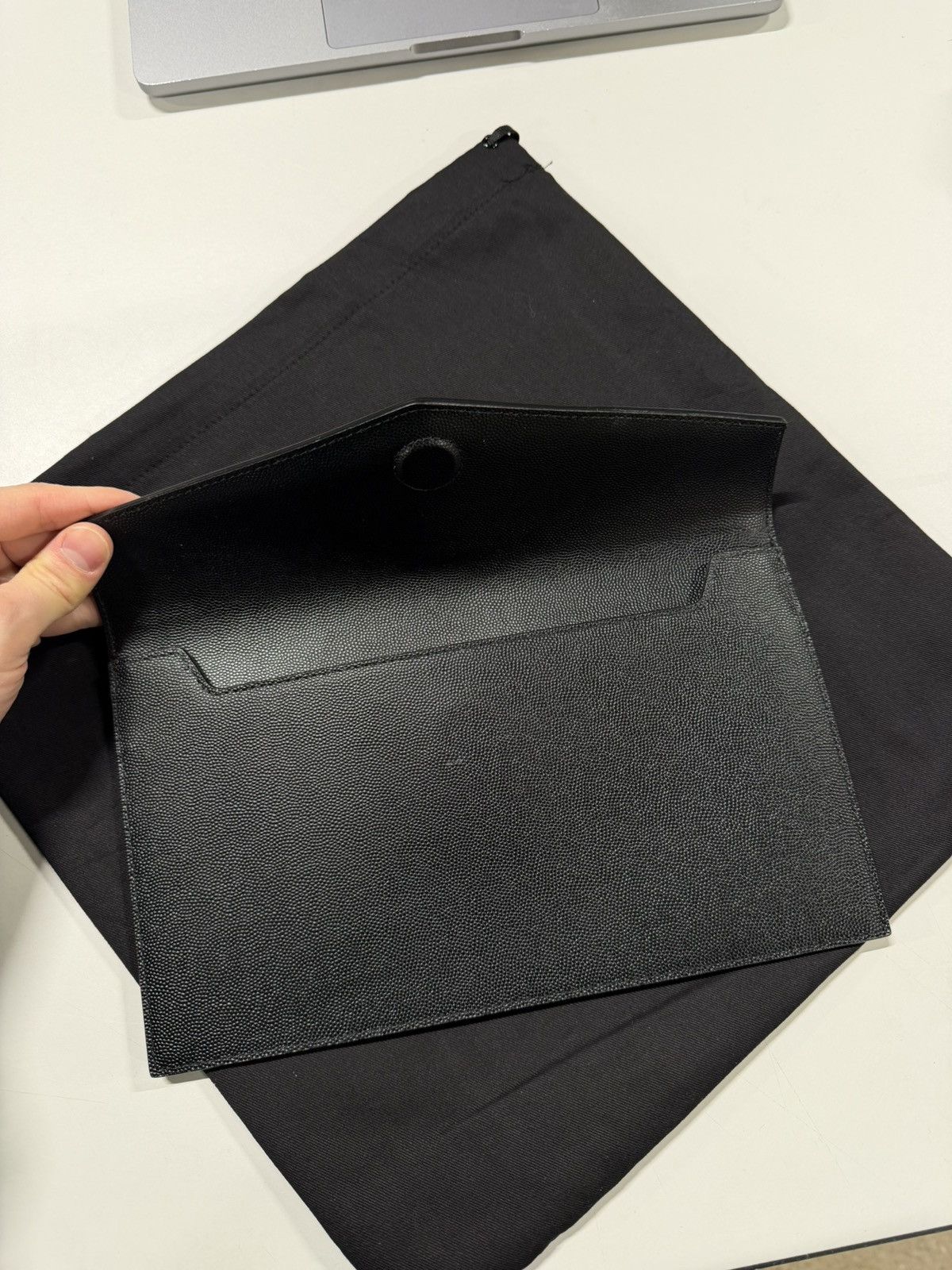 Saint Laurent Paris Saint Laurent Uptown Leather Pouch NEW 900$ Size ONE SIZE - 4 Thumbnail
