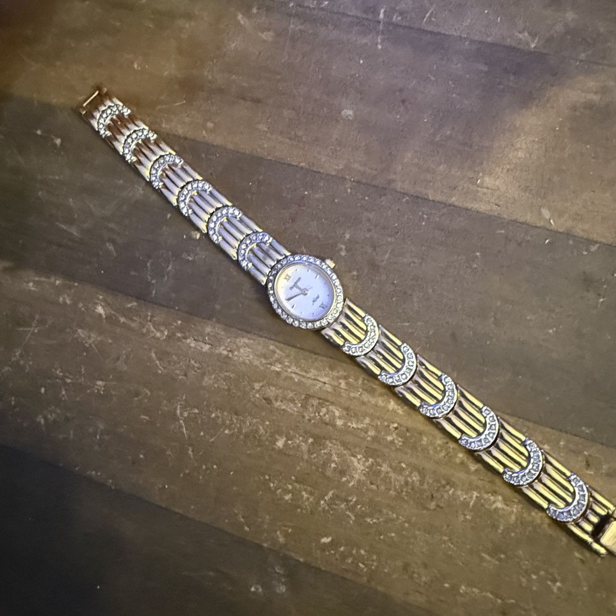 Other Vintage Armitron gold tone pave watch Size ONE SIZE - 7 Thumbnail