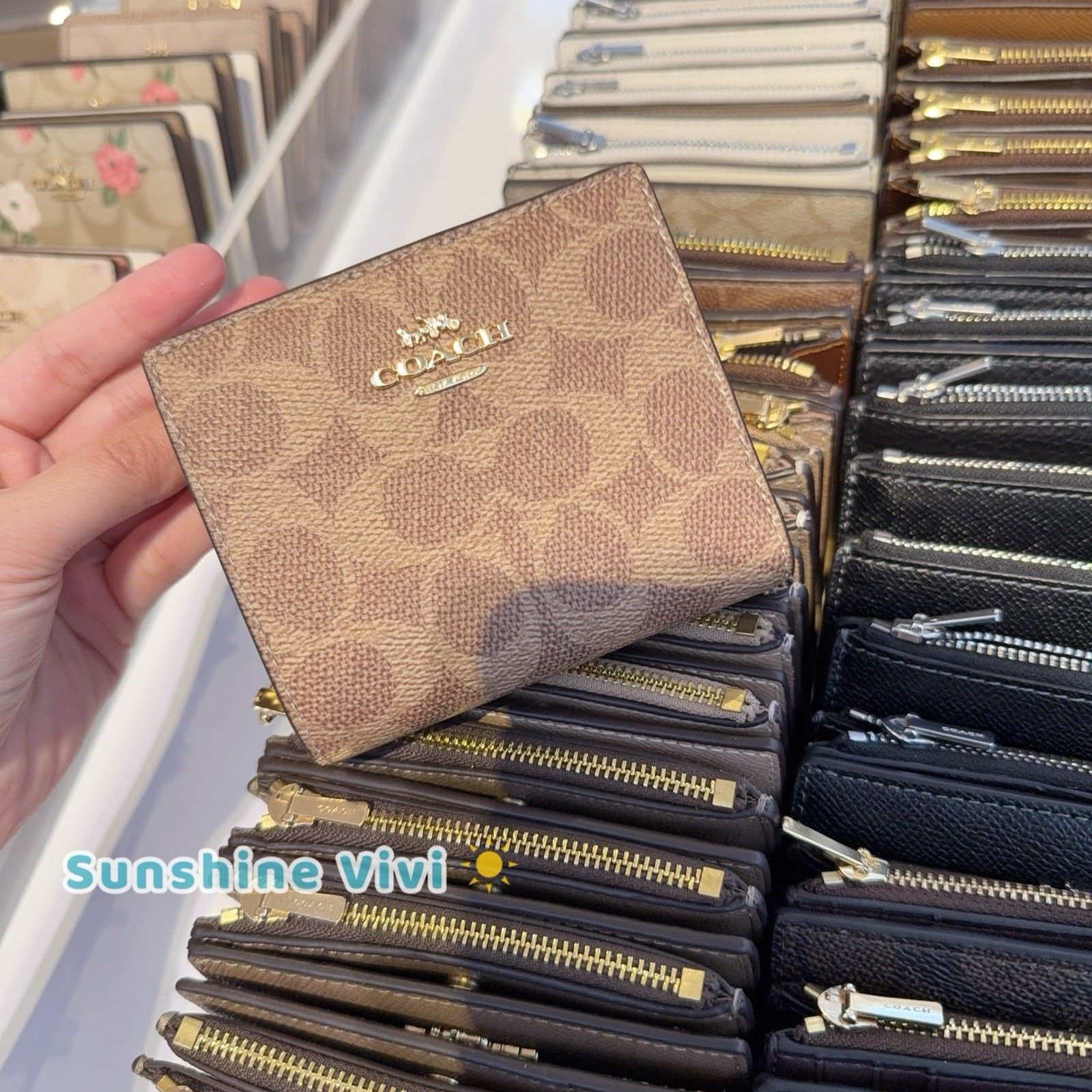 Coach NWT Coach Snap Wallet CW789 Signature Charm Gold/Tan/Brown Size ONE SIZE - 2 Thumbnail