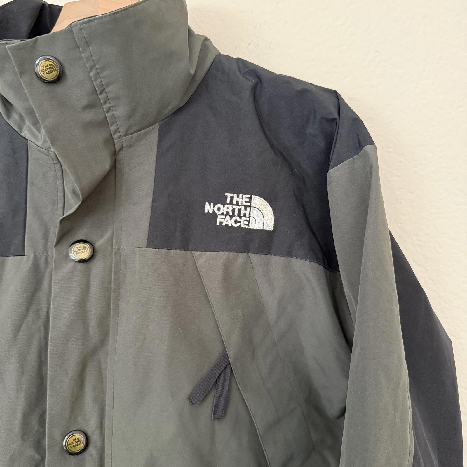 The North Face Northface Jacket Women's XL Black/Green GoreTex Zip VTG Size US XL / EU 56 / 4 - 2 Thumbnail