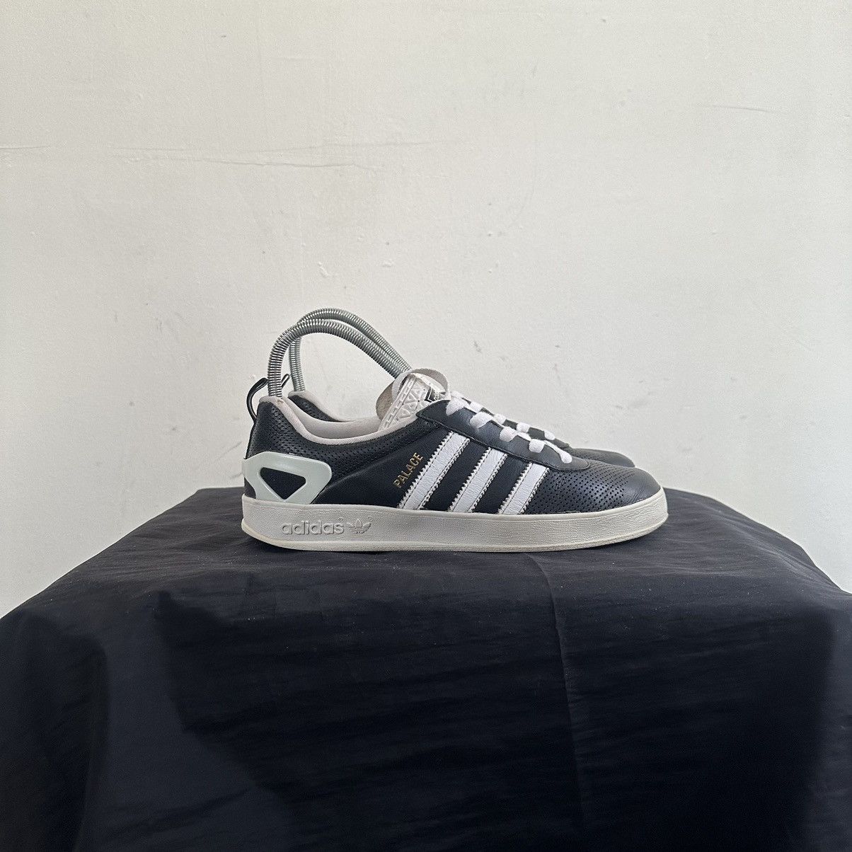 Adidas × Vintage Rare Adidas palace gazelle Y2K Trainers Blokecore Size US 7 / IT 37 - 2 Thumbnail