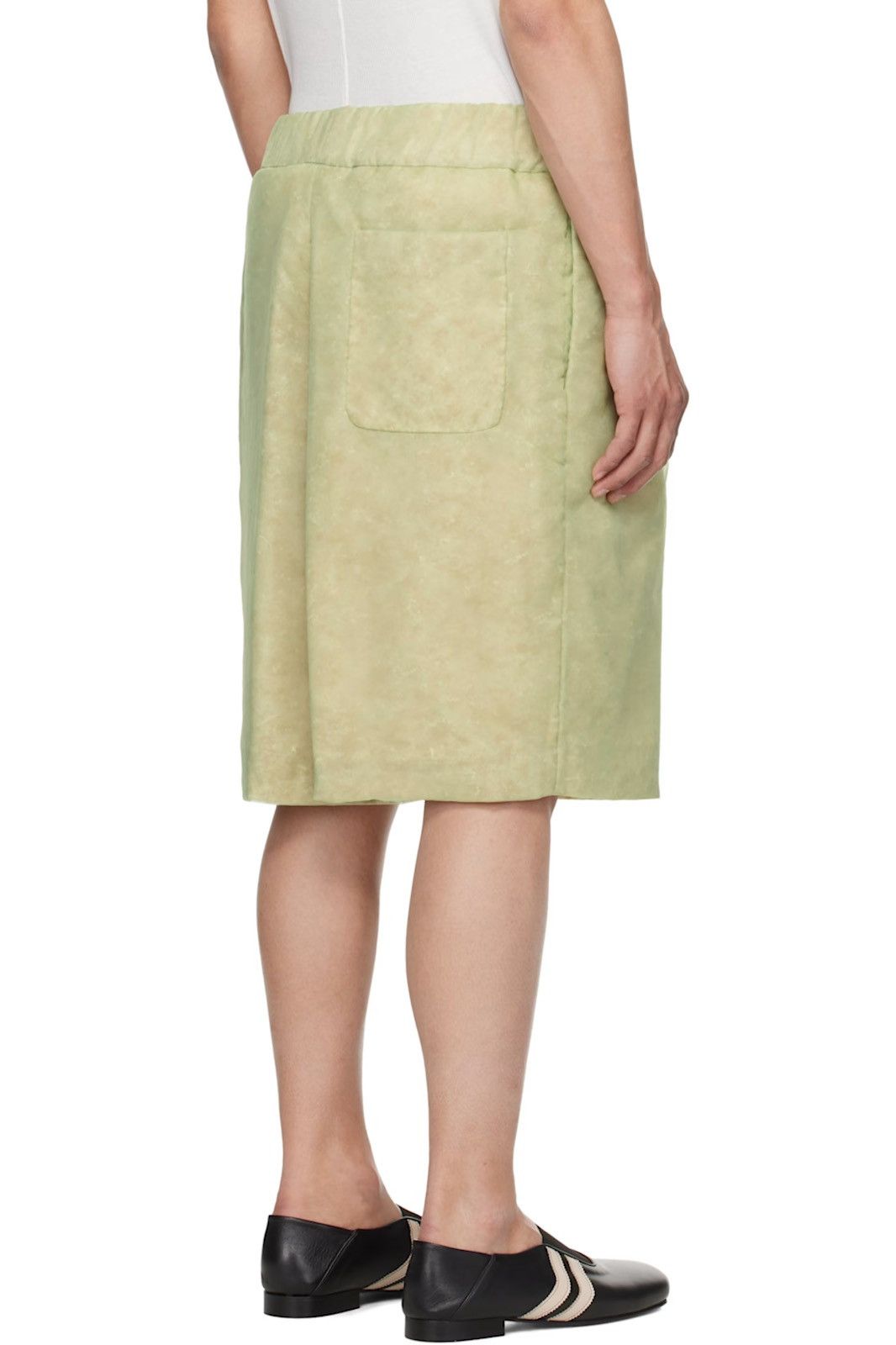 Dries Van Noten DRIES VAN NOTEN Green Layered Pleated Bermuda Shorts Size US 34 / EU 50 - 4 Thumbnail
