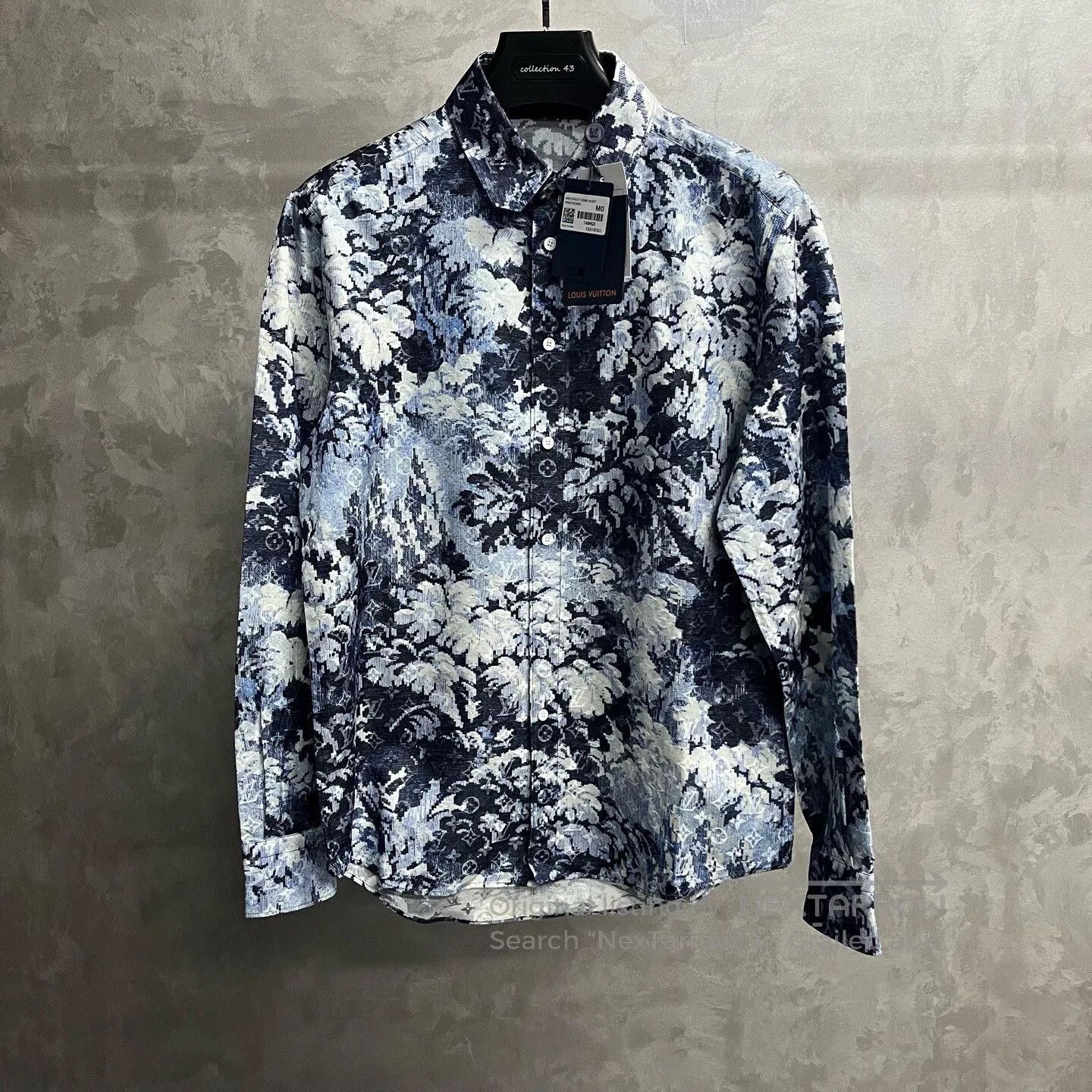 Louis Vuitton Louis Vuitton Blue Tapestry Silk Shirt. Size US M / EU 48-50 / 2 - 1 Thumbnail