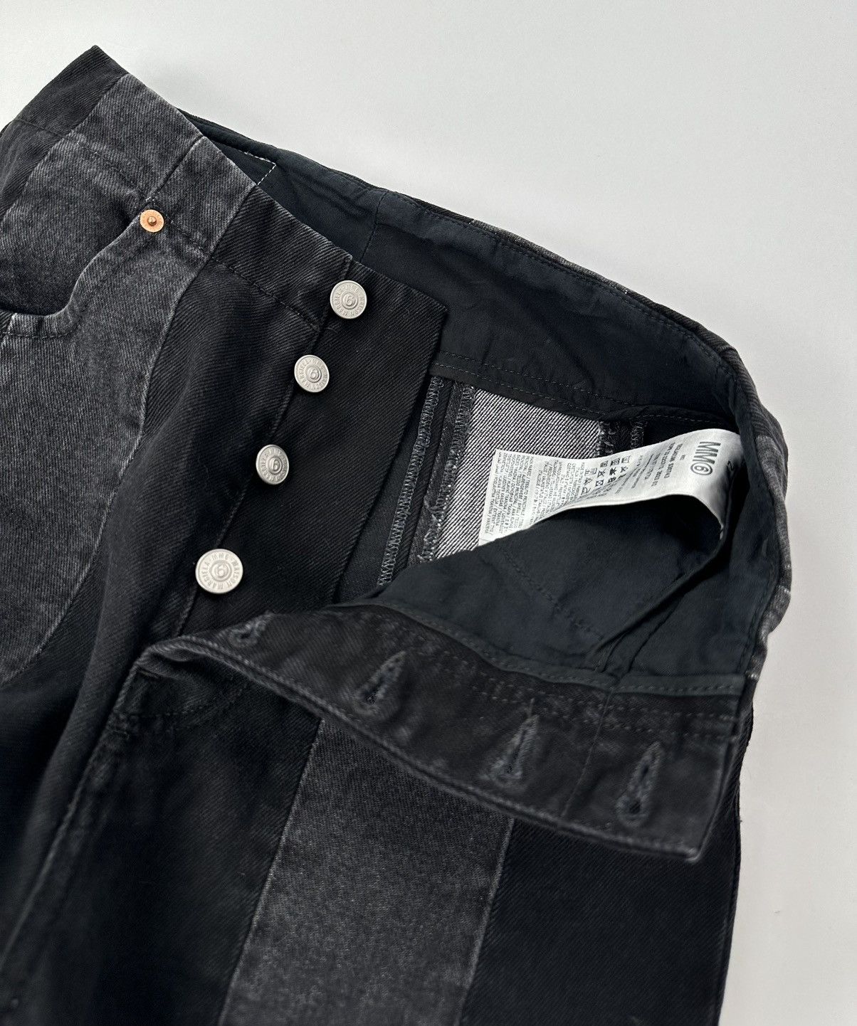 Maison Margiela Maison Margiela MM6 High waisted Button Fly Two-tone Denim Size 27" / US 4 / IT 40 - 7 Thumbnail