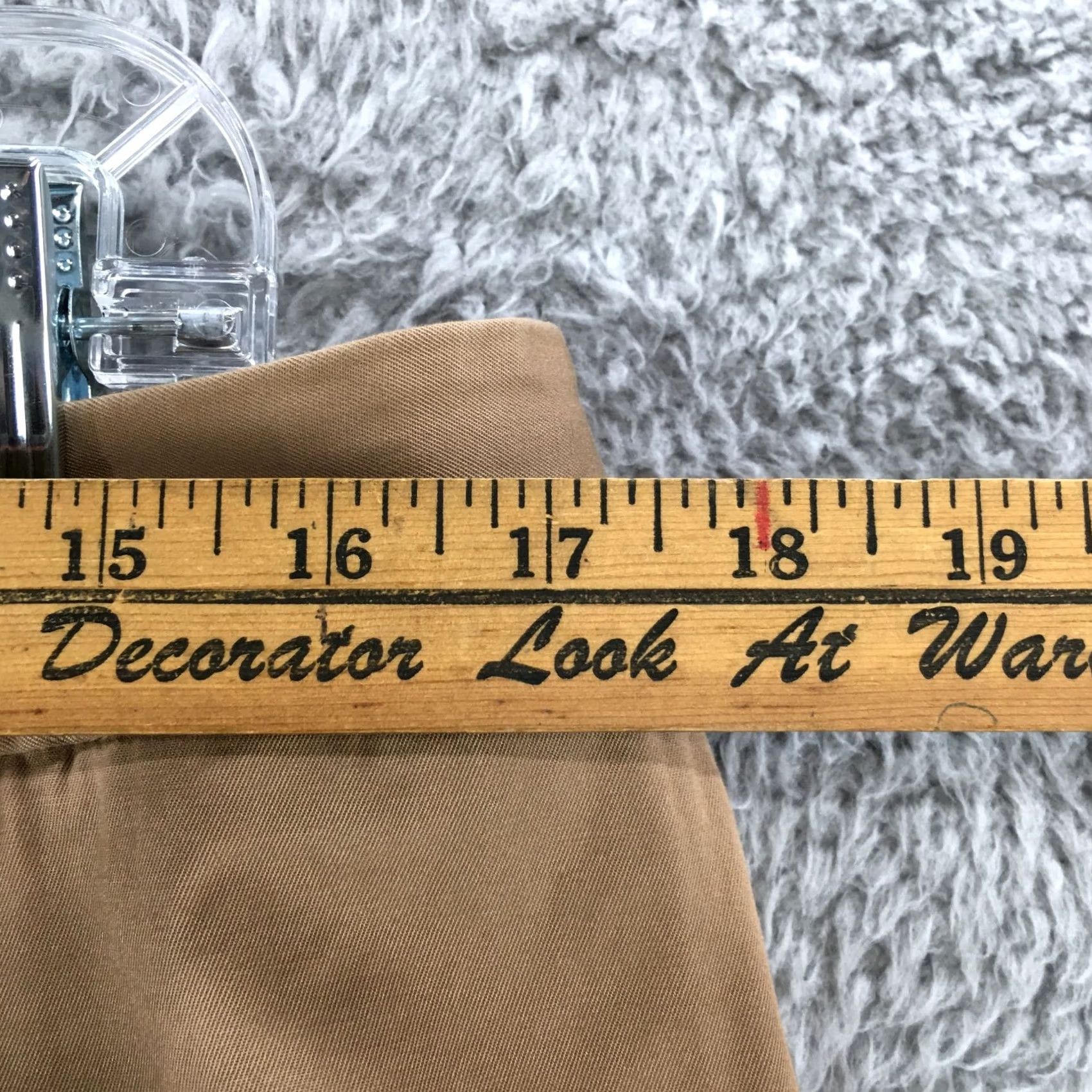 Talbots Talbots Signature Capri Cropped Pants Womens 12P Beige Mid Rise Zip Fly Casual Size 34" / US 12 / IT 48 - 5 Thumbnail
