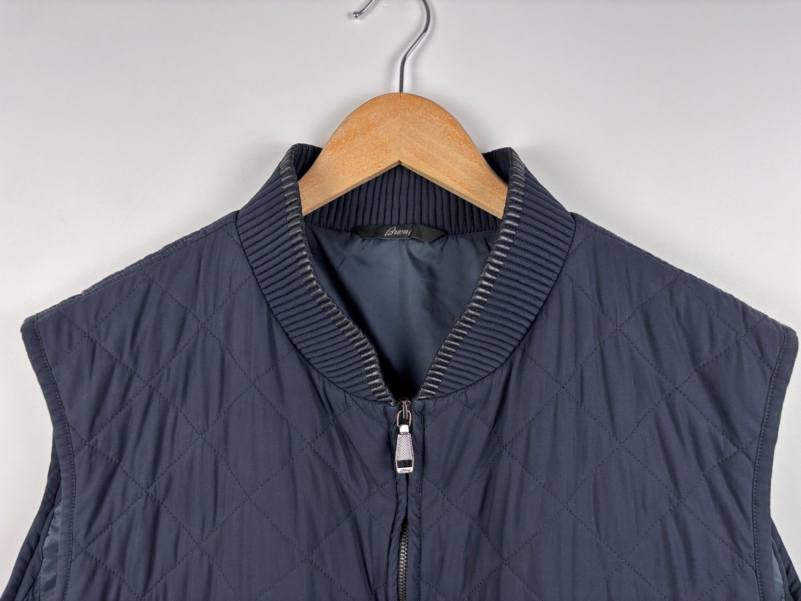Brioni Brioni Silk SWL600 Quilted Gilet Carry Over Vest Blue 3XL Size US XXL / EU 58 / 5 - 2 Thumbnail