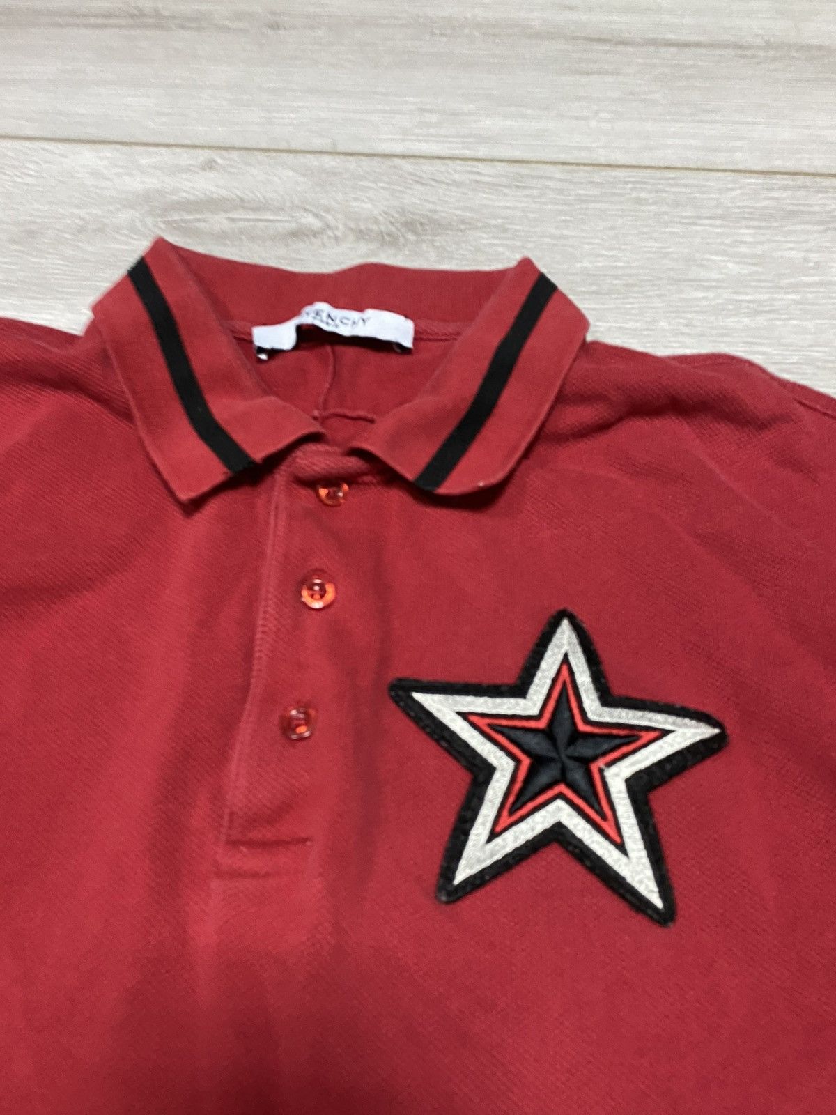 Givenchy Givenchy star polo shirt buttons eb0 Size US L / EU 52-54 / 3 - 3 Thumbnail