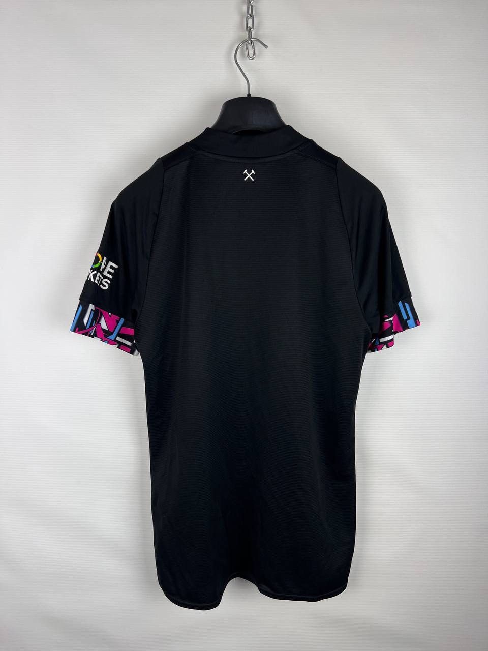 Umbro West ham United Umbro 2022-23 jersey size S Size US S / EU 44-46 / 1 - 2 Thumbnail
