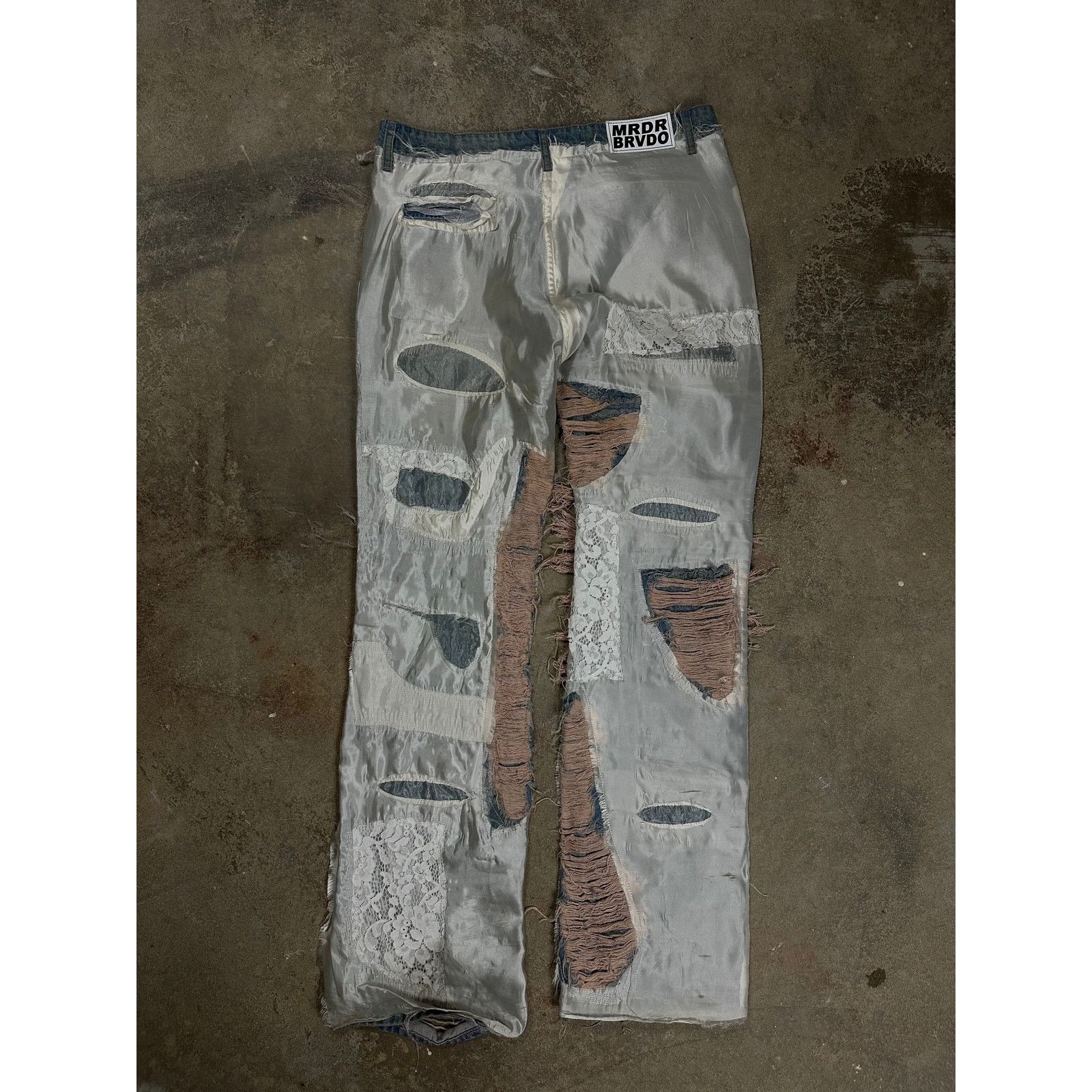 Who Decides War WDW Wedding Gown Jeans Size 36 Used Size US 36 / EU 52 - 3 Thumbnail