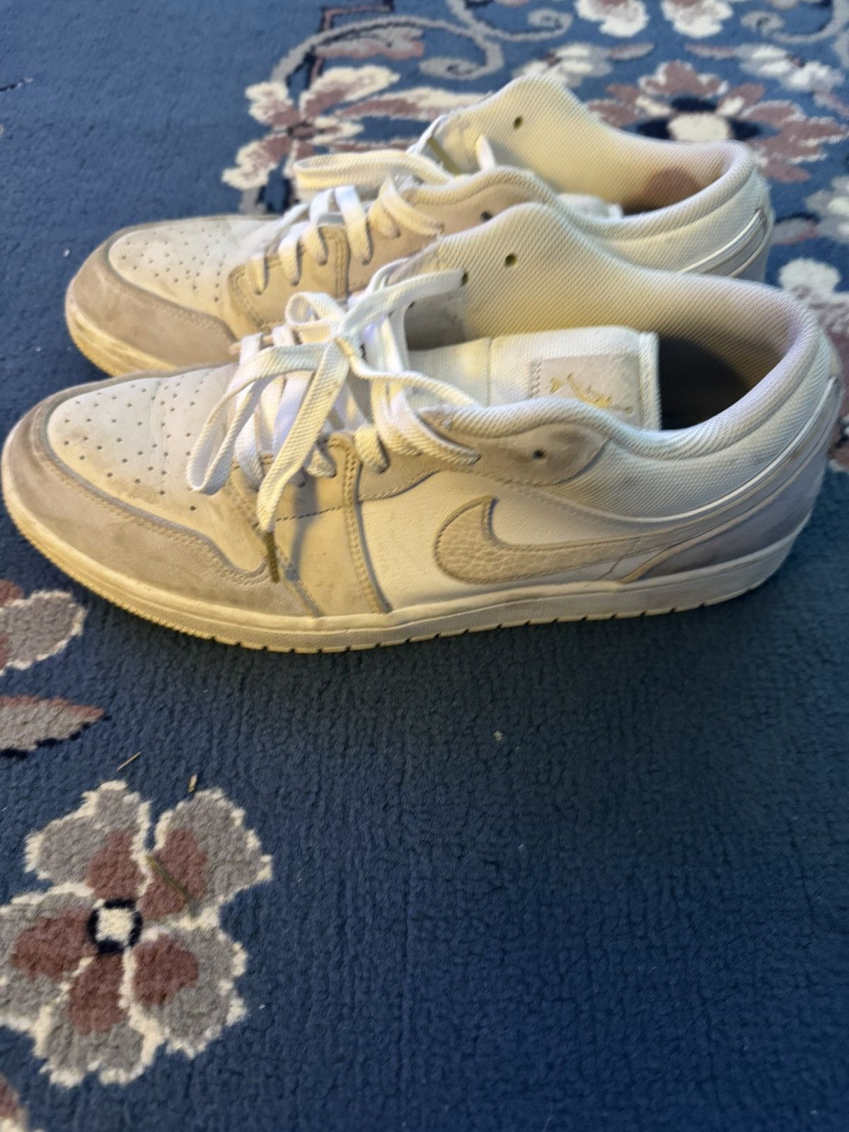 Jordan Brand Jordan 1 low Paris Size US 12 / EU 45 - 2 Thumbnail