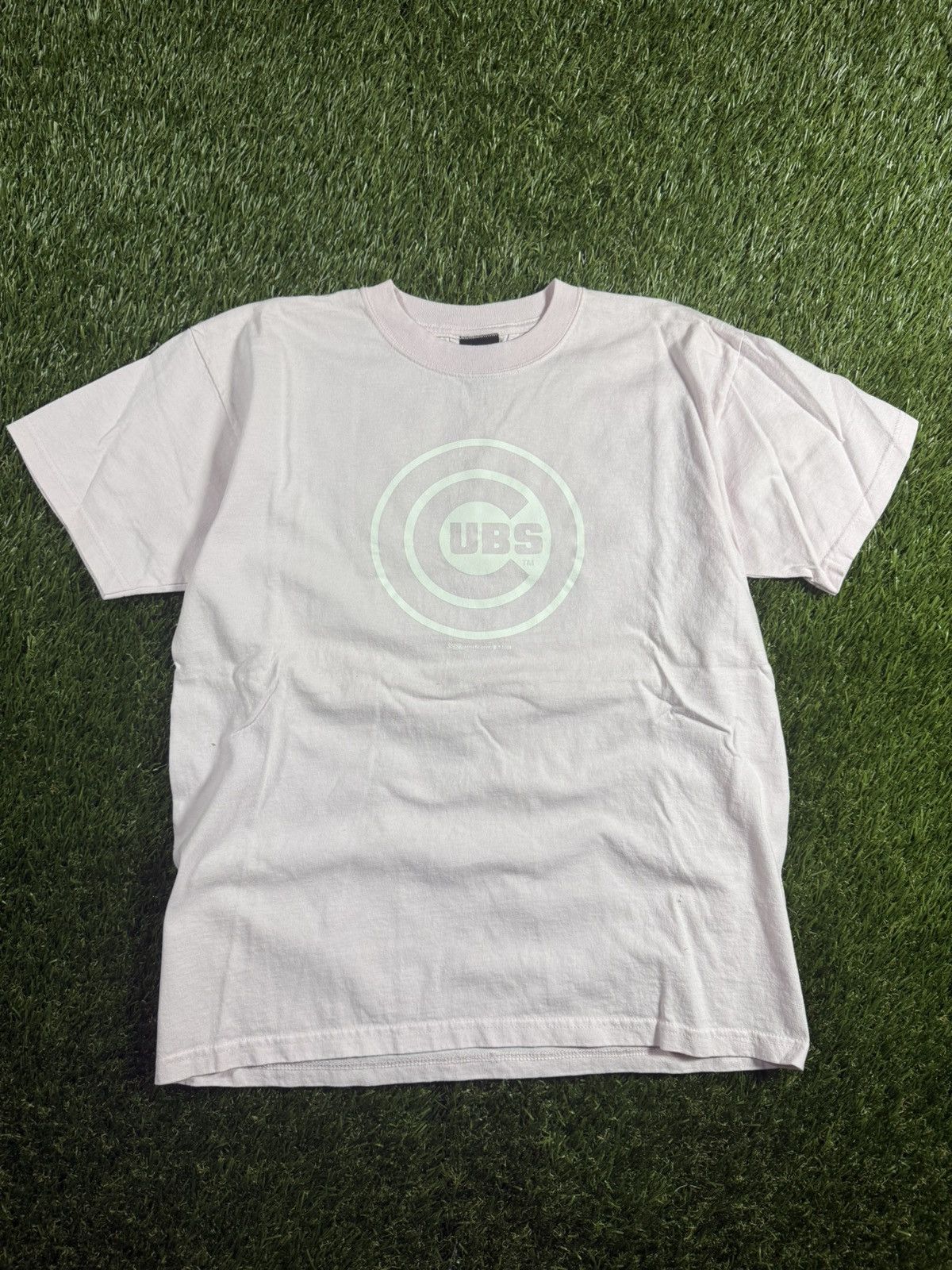 MLB Vintage Y2k Chicago Cubs Pink MLB Baseball Logo Graphic Tee Size US S / EU 44-46 / 1 - 1 Thumbnail
