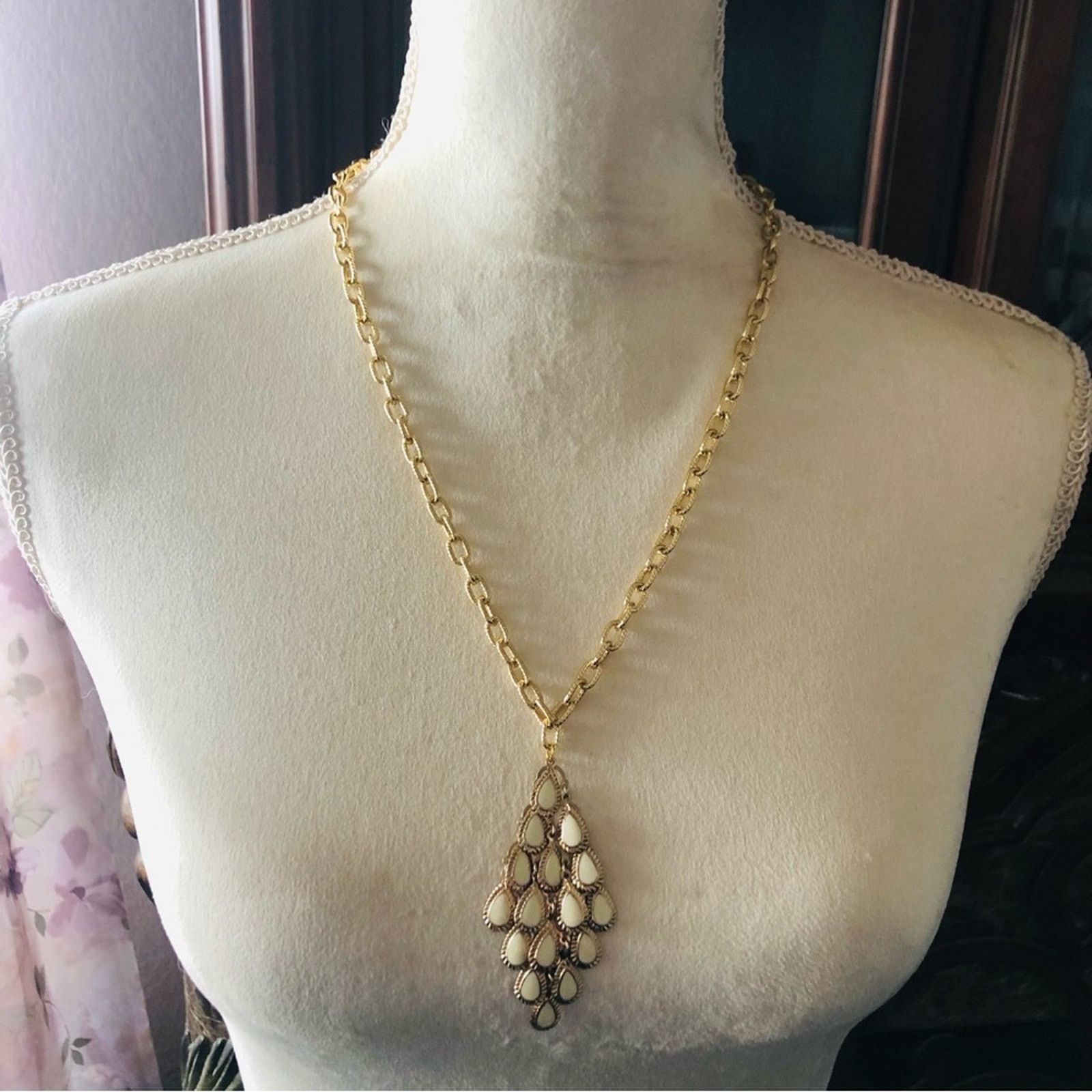 Handmade Hand crafted textured link chandelier pendant necklace Size ONE SIZE - 2 Thumbnail