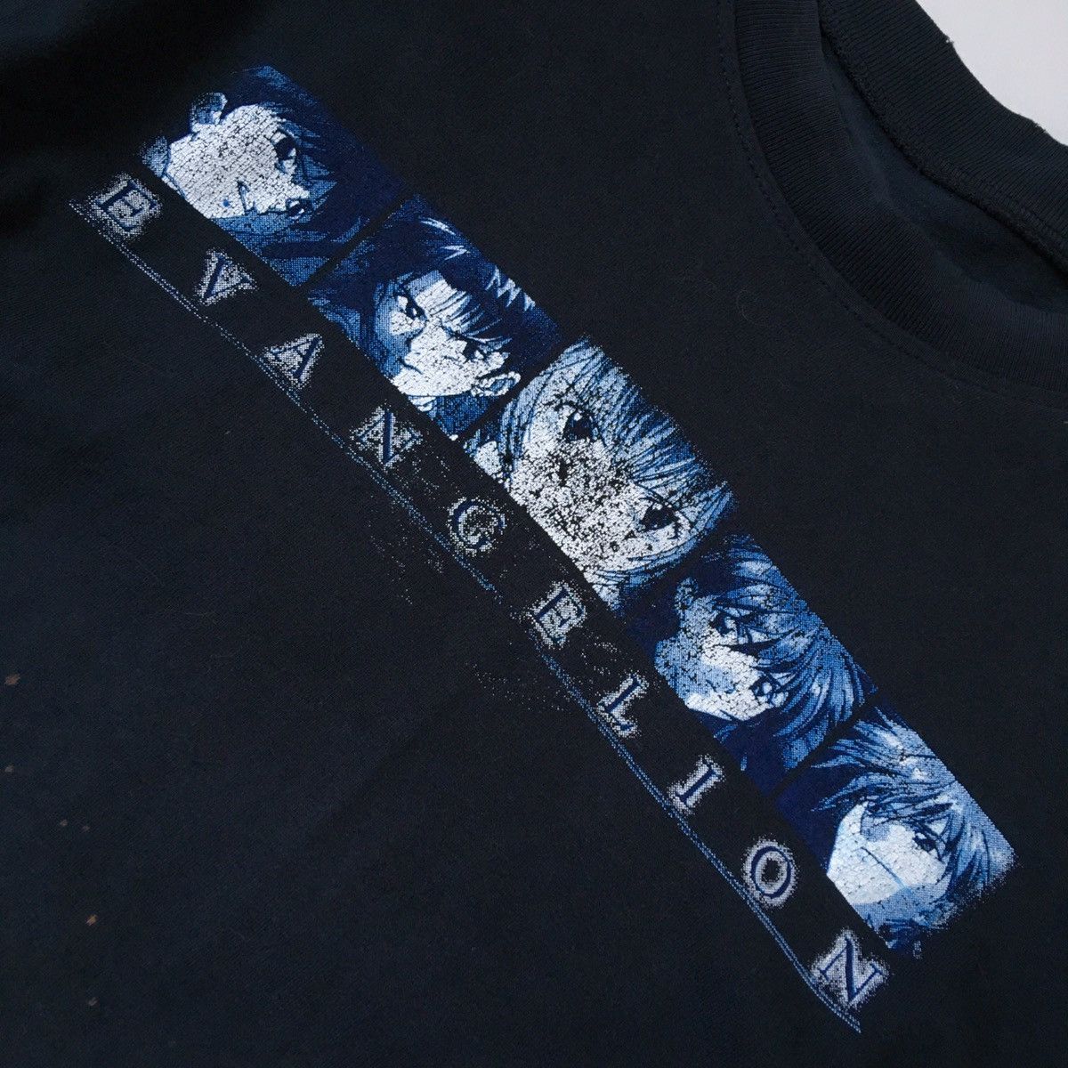 Vintage 00s evangelion bootleg tee Size US M / EU 48-50 / 2 - 3 Thumbnail