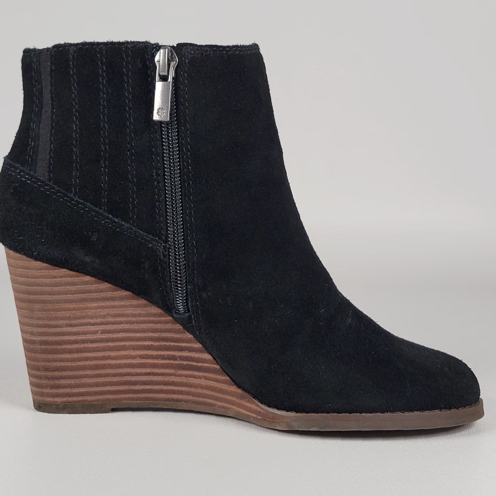 Lucky Brand Lucky Brand Boots Women 8M Yakeena Wedge Ankle Bootie Black Suede Side Zip Bootie Women Size 8M Size US 8 / IT 38 - 5 Thumbnail