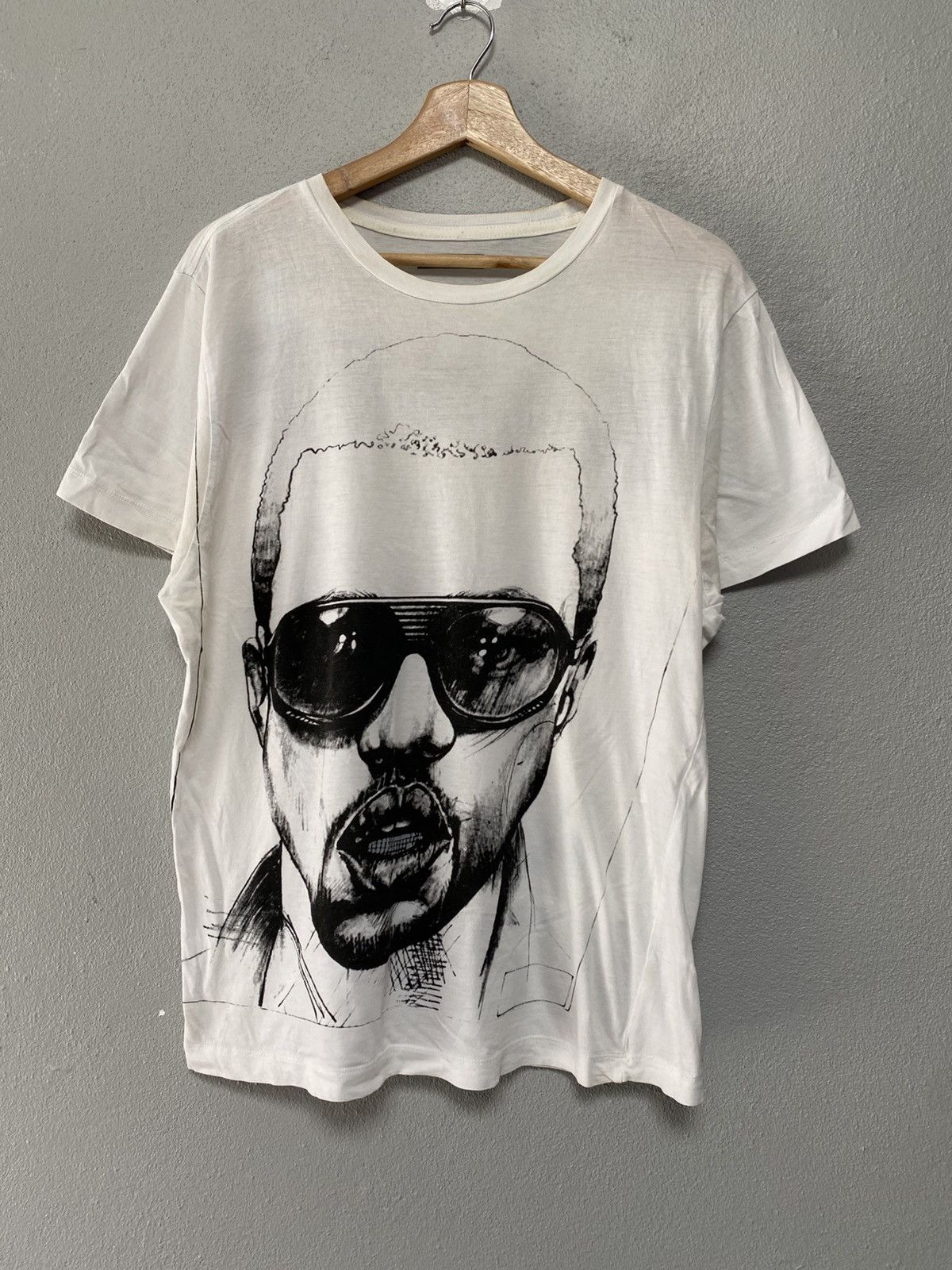 Kanye West Kanye west tee head logo B3 Size US L / EU 52-54 / 3 - 1 Thumbnail