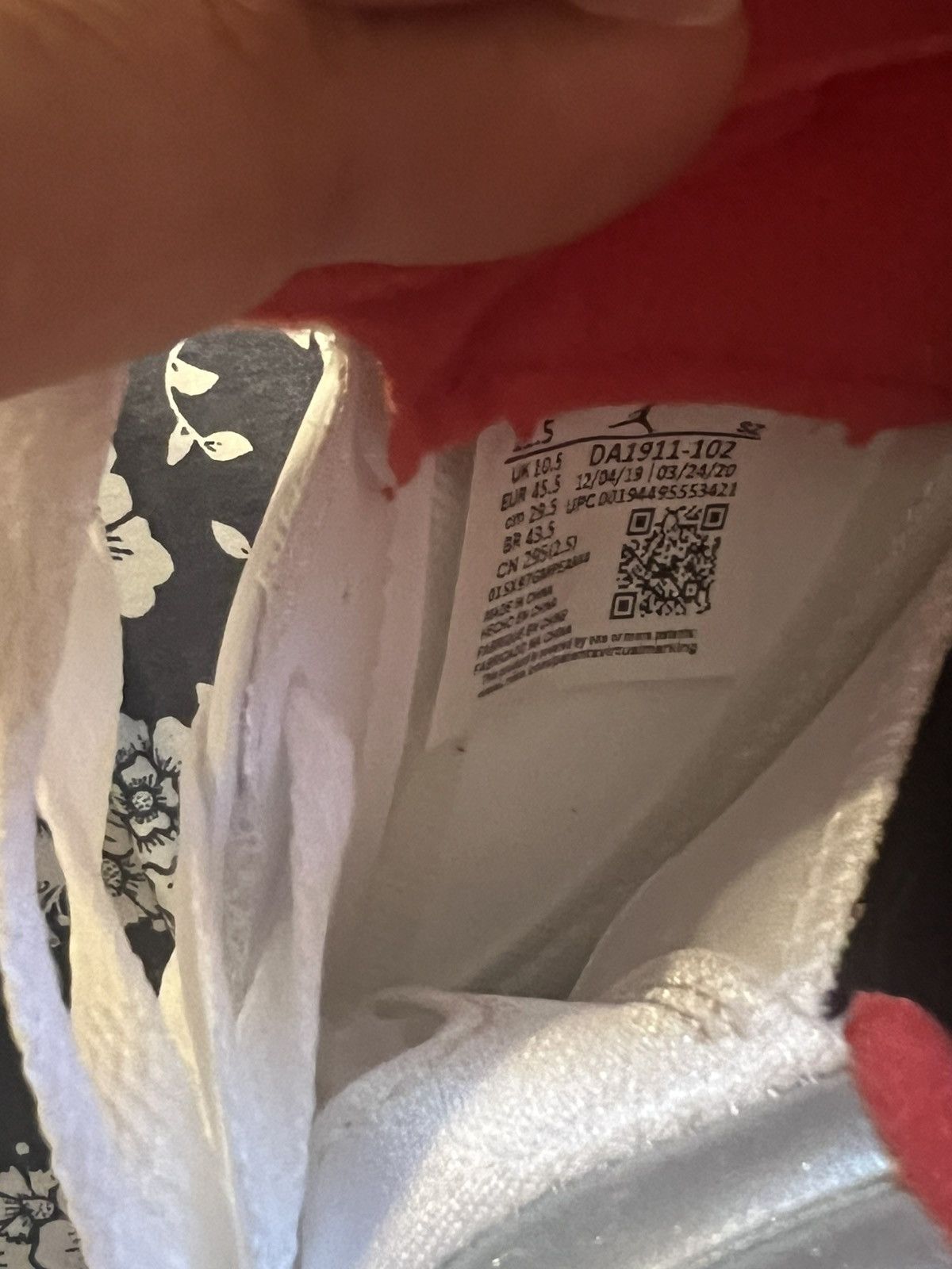 Nike Jordan 5 Retro White Fire Red Size US 11.5 / EU 44-45 - 6 Thumbnail