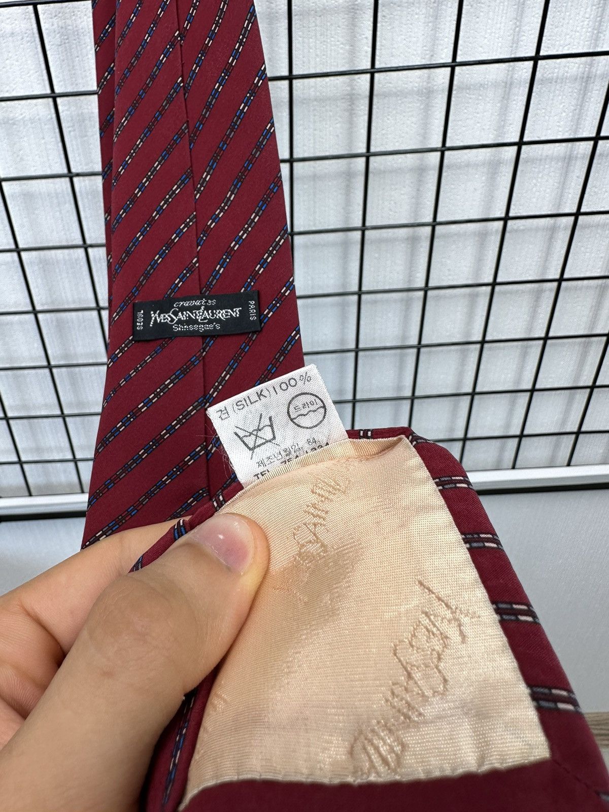 Vintage × Yves Saint Laurent Vintage Yves Saint Laurent tie 100% silk YSL Men OS Red Size ONE SIZE - 5 Thumbnail