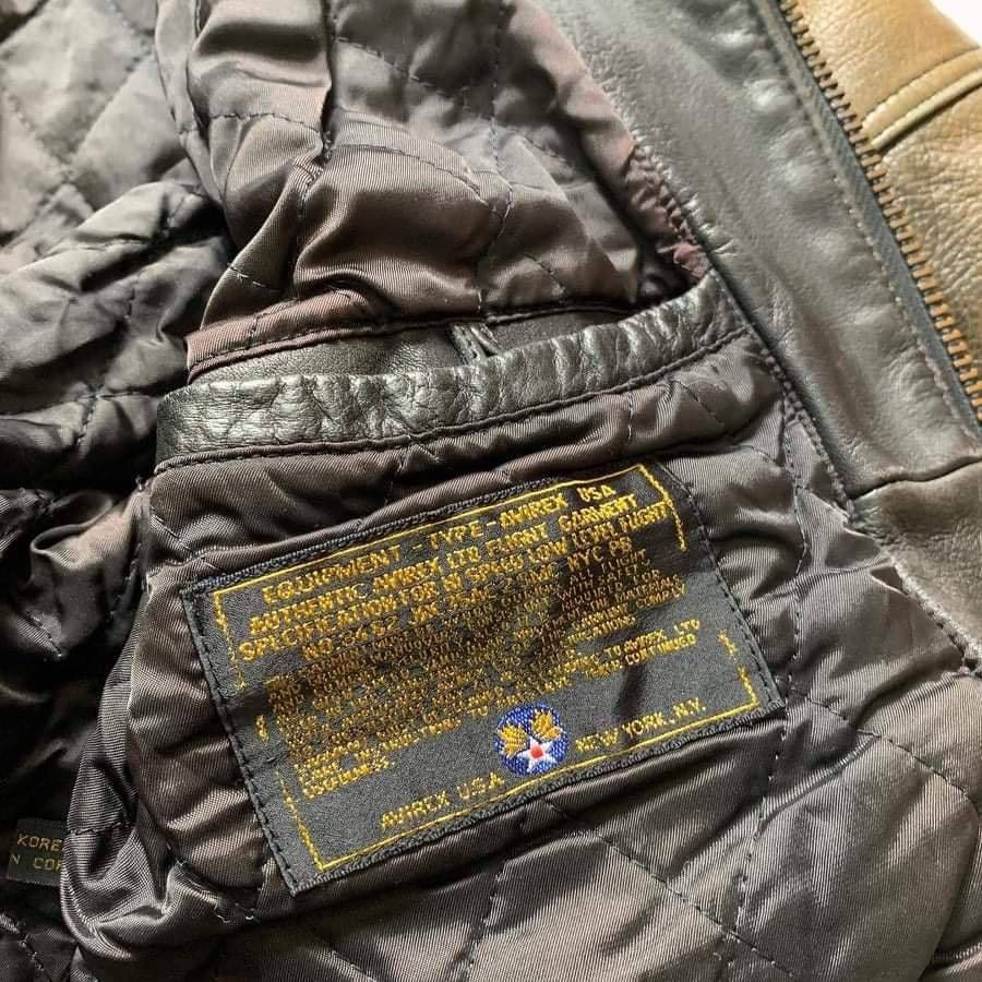 Avirex 𝐀𝐕𝐈𝐑𝐄𝐗 𝐂𝐥𝐚𝐬𝐬𝐢𝐜 𝐋𝐞𝐚𝐭𝐡𝐞𝐫 𝐉𝐚𝐜𝐤𝐞𝐭 Size US L / EU 52-54 / 3 - 2 Thumbnail