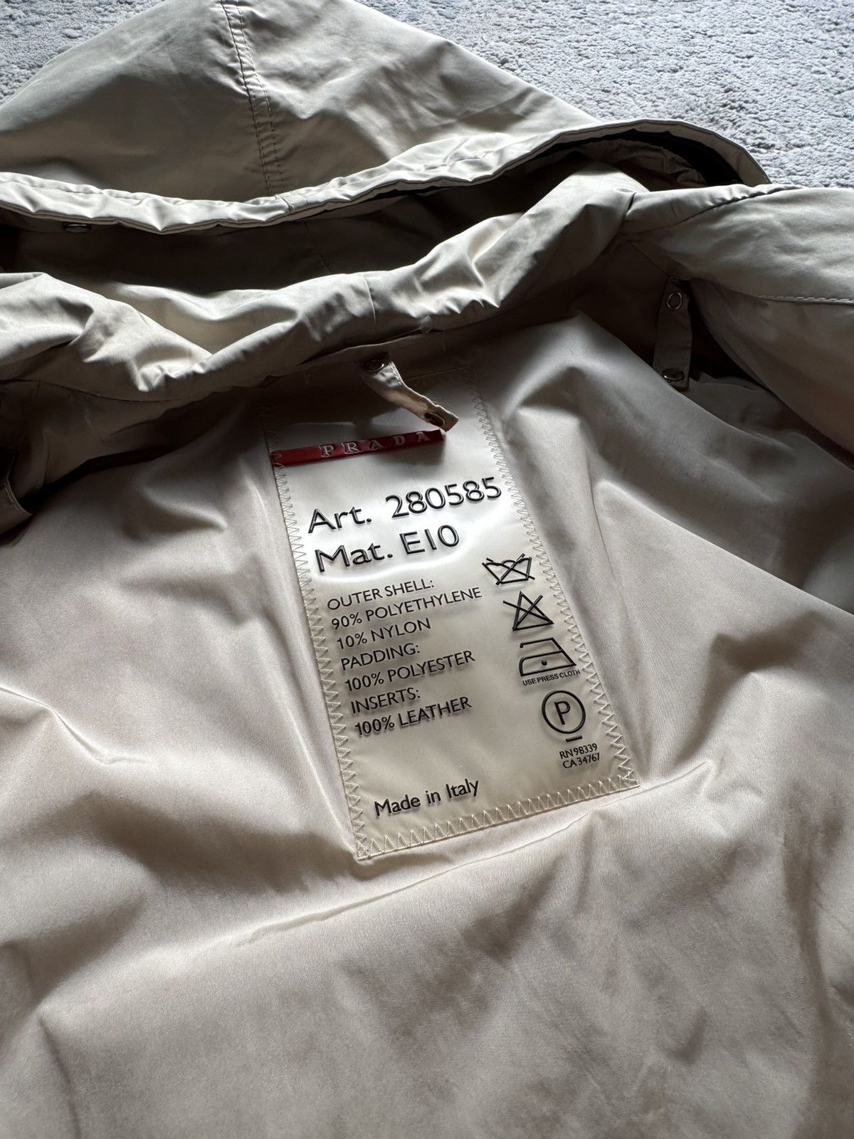 Prada Prada Vintage Sport Jacket Size 42 made italy Size M / US 6-8 / IT 42-44 - 7 Thumbnail