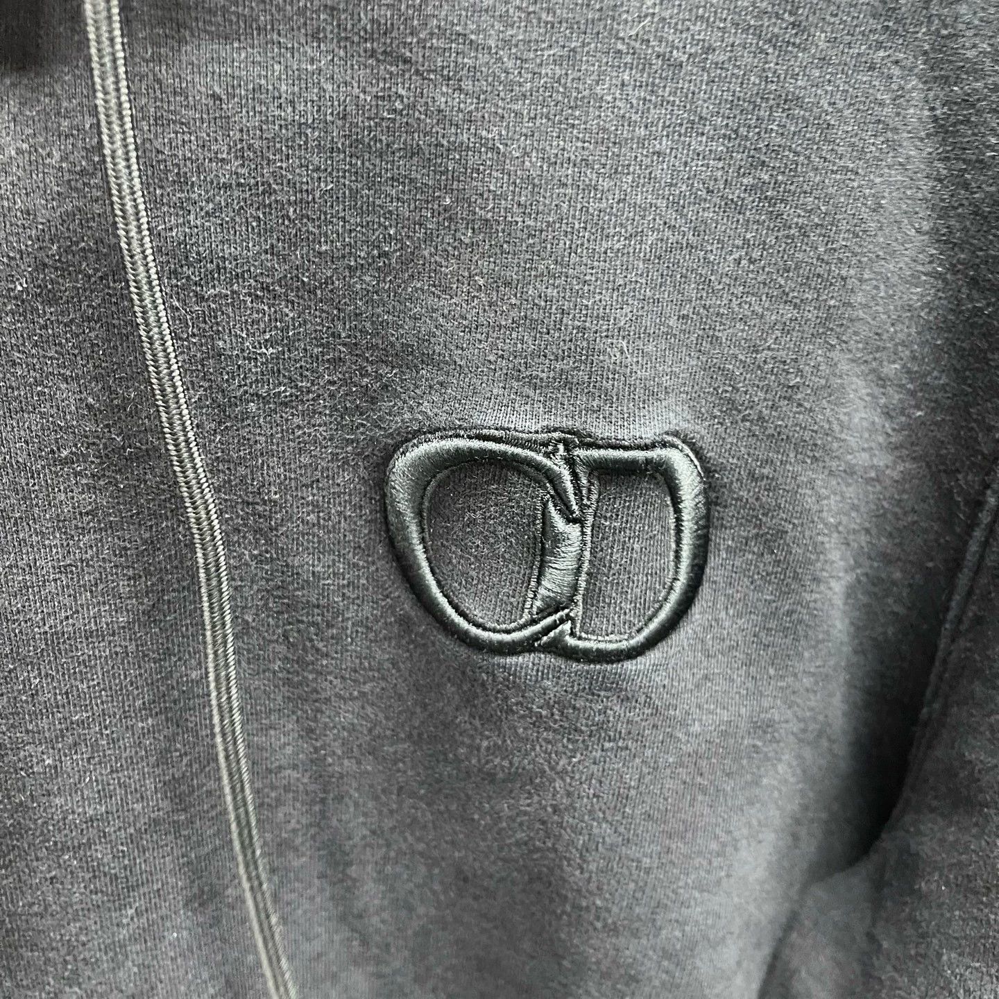 Dior Dior CD embroidered logo black hoodie L faded Size US L / EU 52-54 / 3 - 4 Thumbnail