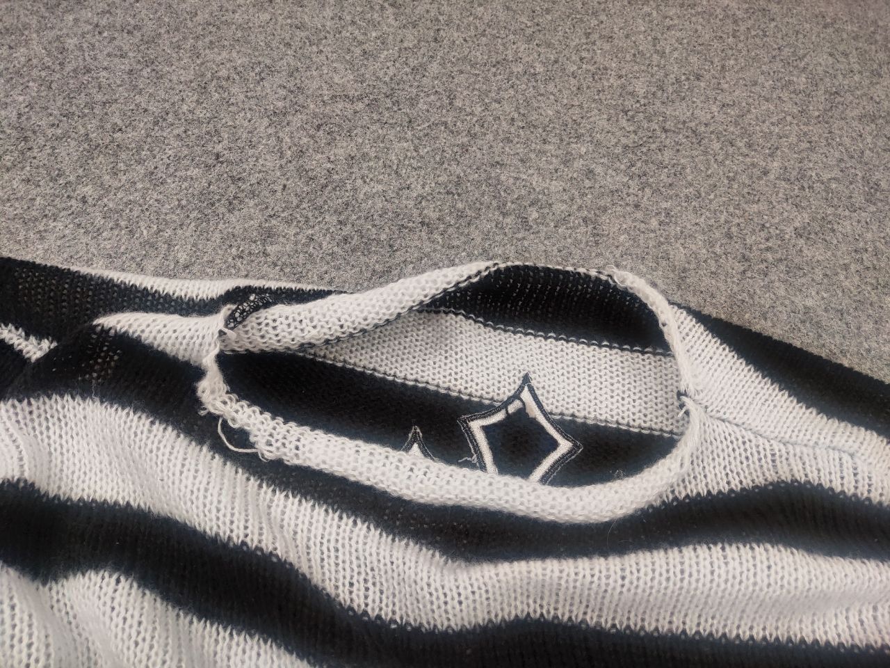If Six Was Nine Vintage Punk Cros Y2K grunge Oversized knit Sweater Hysteric Size US XL / EU 56 / 4 - 13 Thumbnail