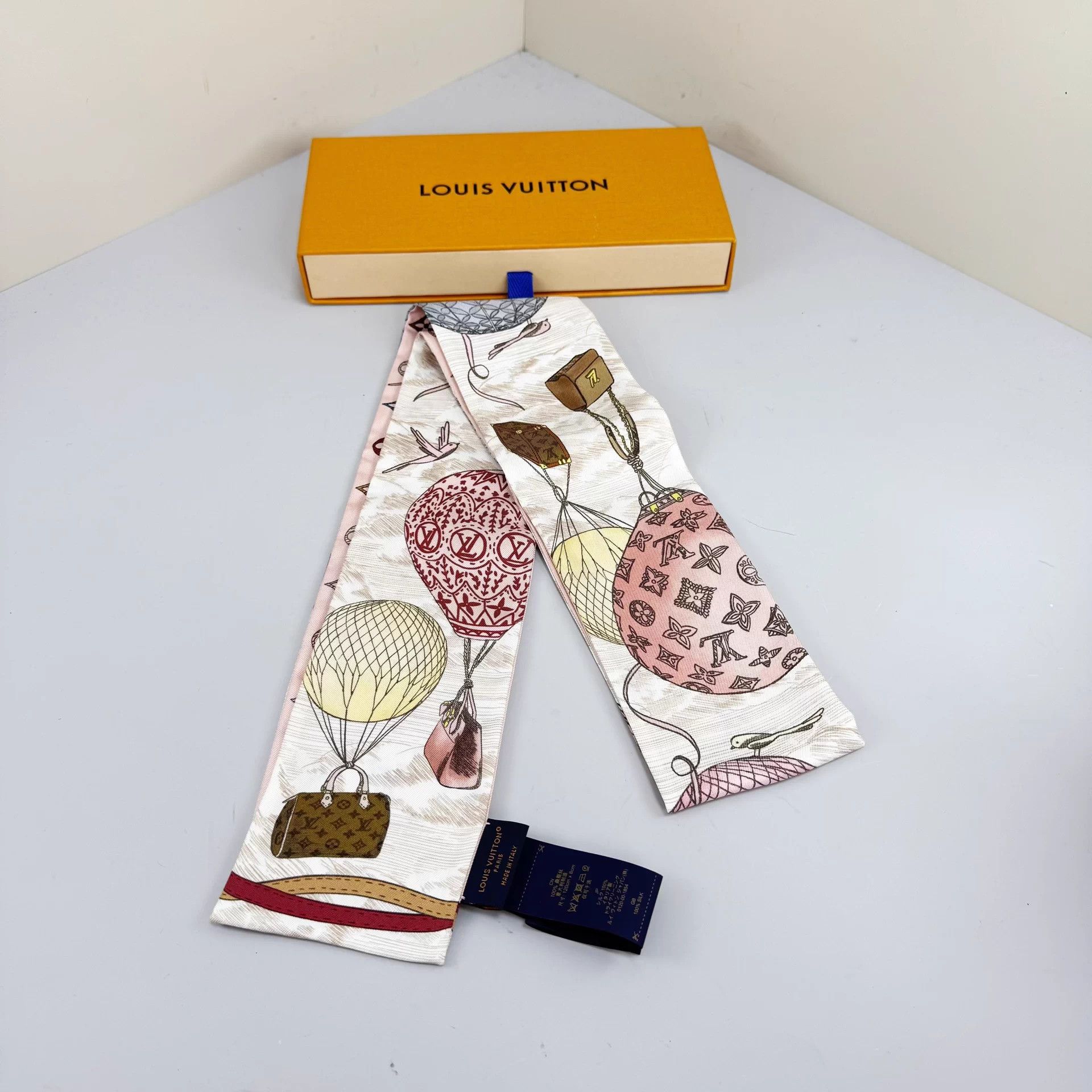 Louis Vuitton LV 25ss Monogram Balloon Scarf New 120x8cm Size ONE SIZE - 3 Thumbnail