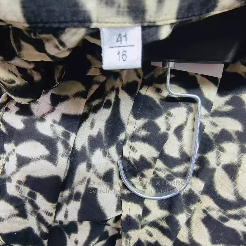 Saint Laurent Paris Saint Laurent Paris size 41 Floral shirt Size US L / EU 52-54 / 3 - 4 Thumbnail
