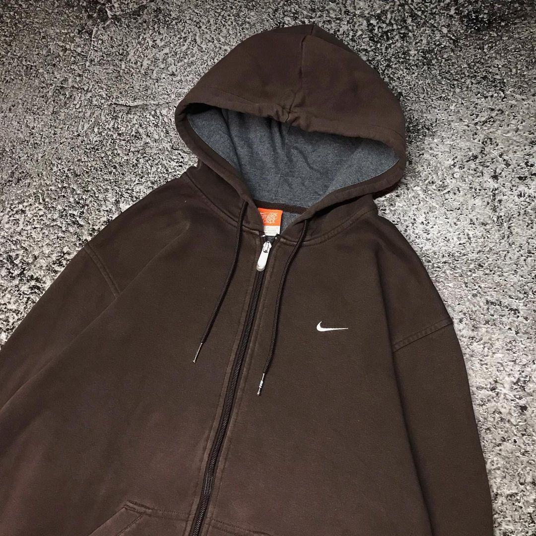 Nike × Vintage Nike Brown Rare Vintage Zip Hoodie Size US M / EU 48-50 / 2 - 2 Thumbnail