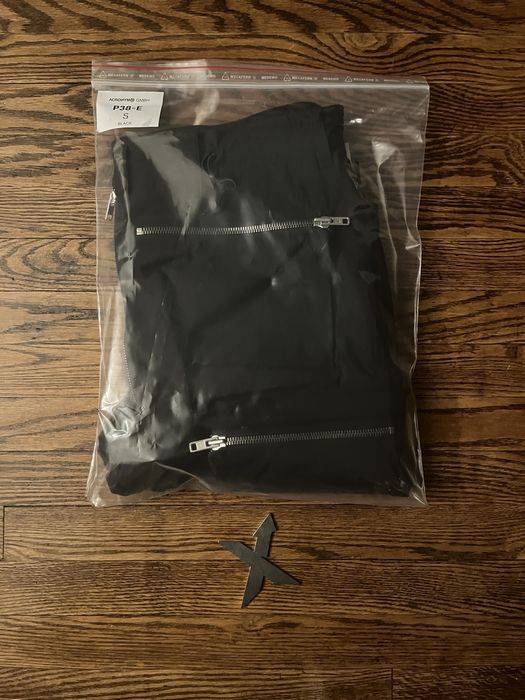 Acronym Acronym P38-E Black 1.1.1 | Grailed